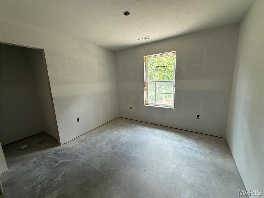 1100 Daytona Drive Property Photo 11