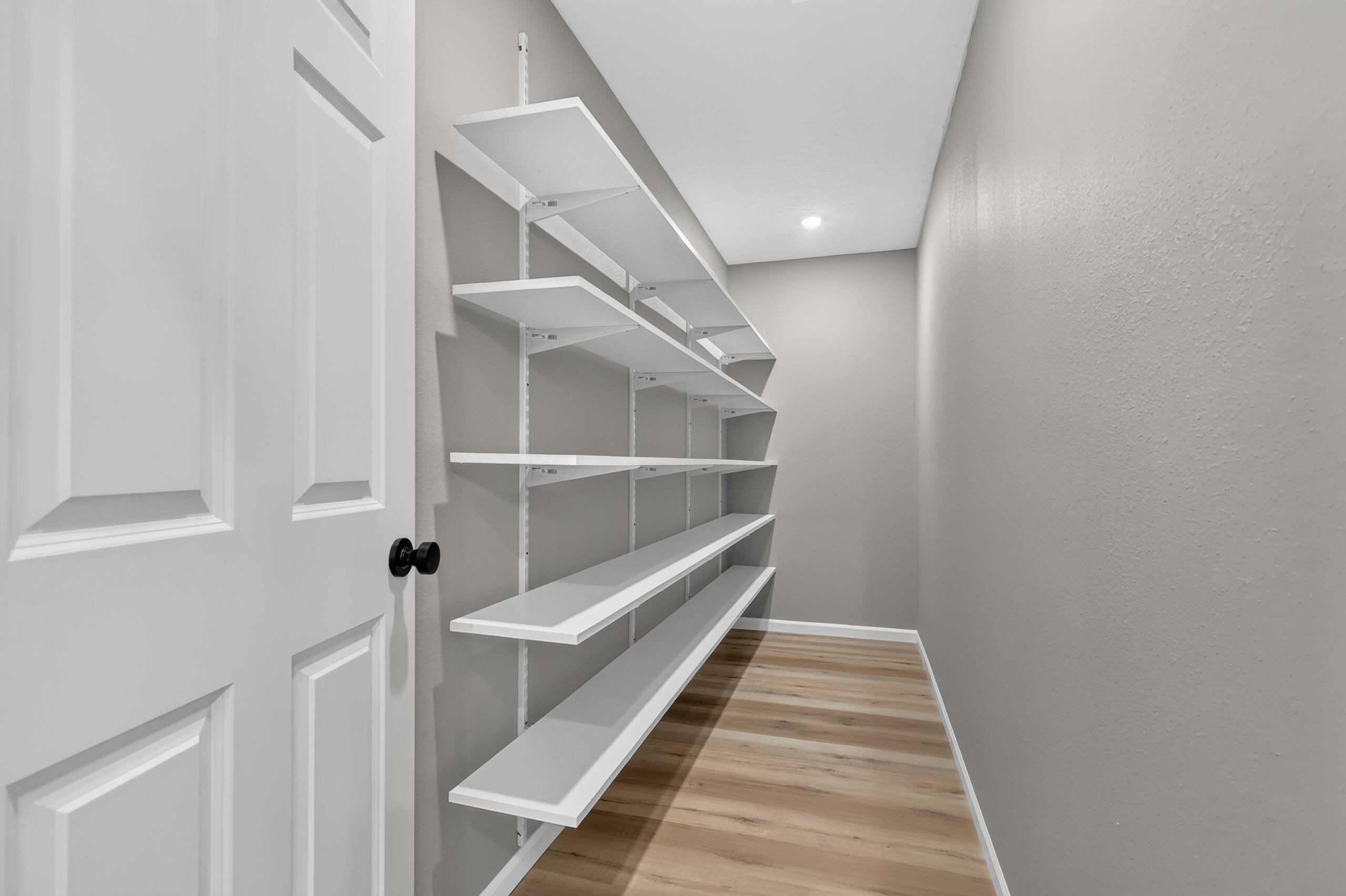 1100 Daytona Drive Property Photo 17