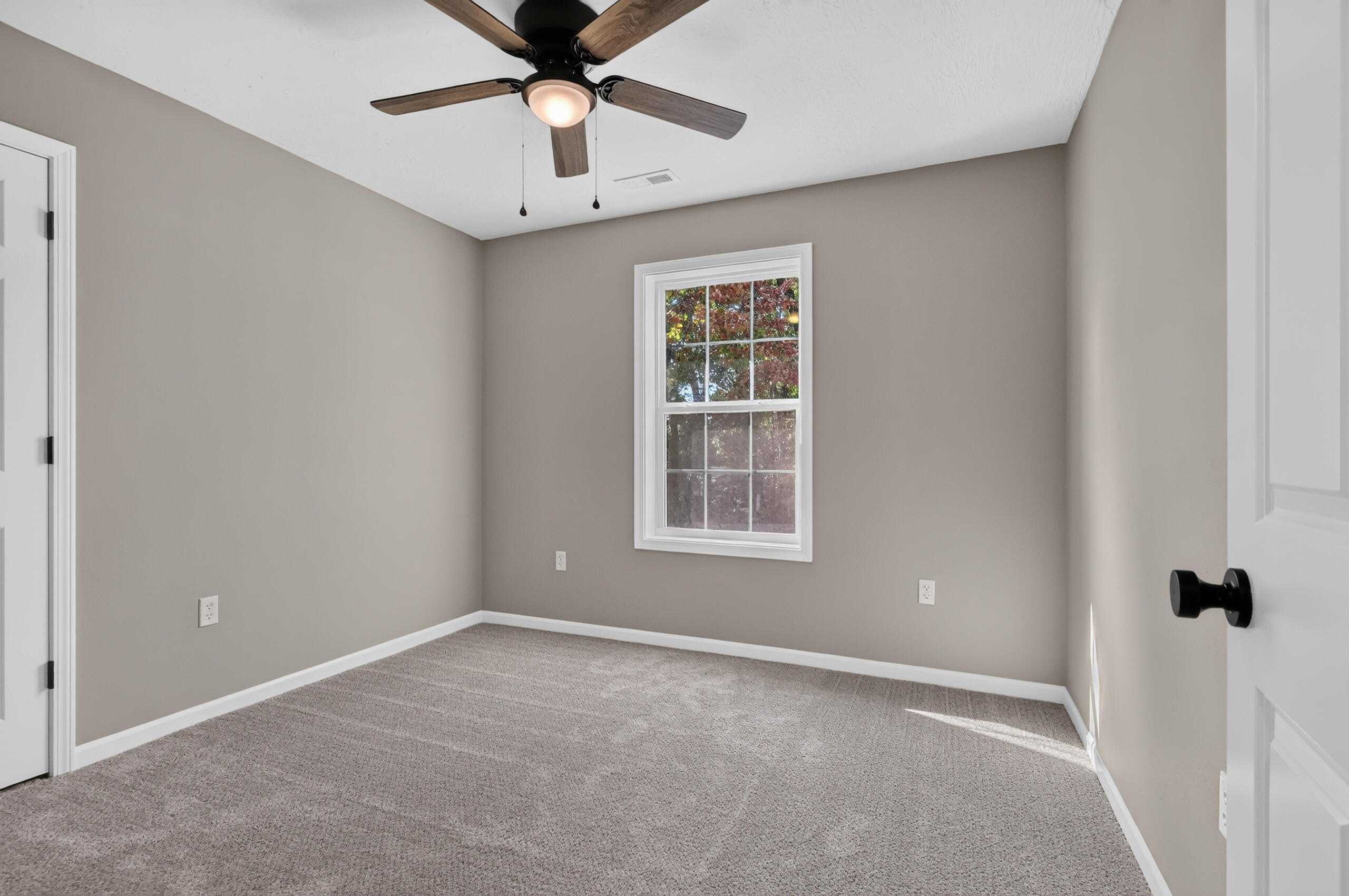 1100 Daytona Drive Property Photo 30