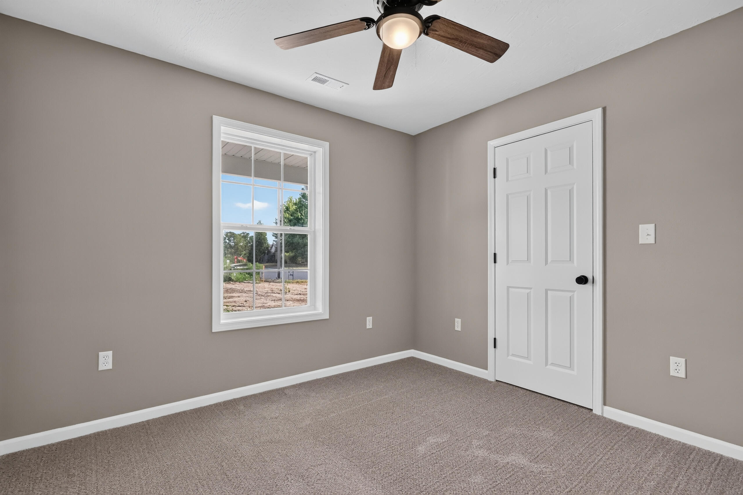 1100 Daytona Drive Property Photo 35