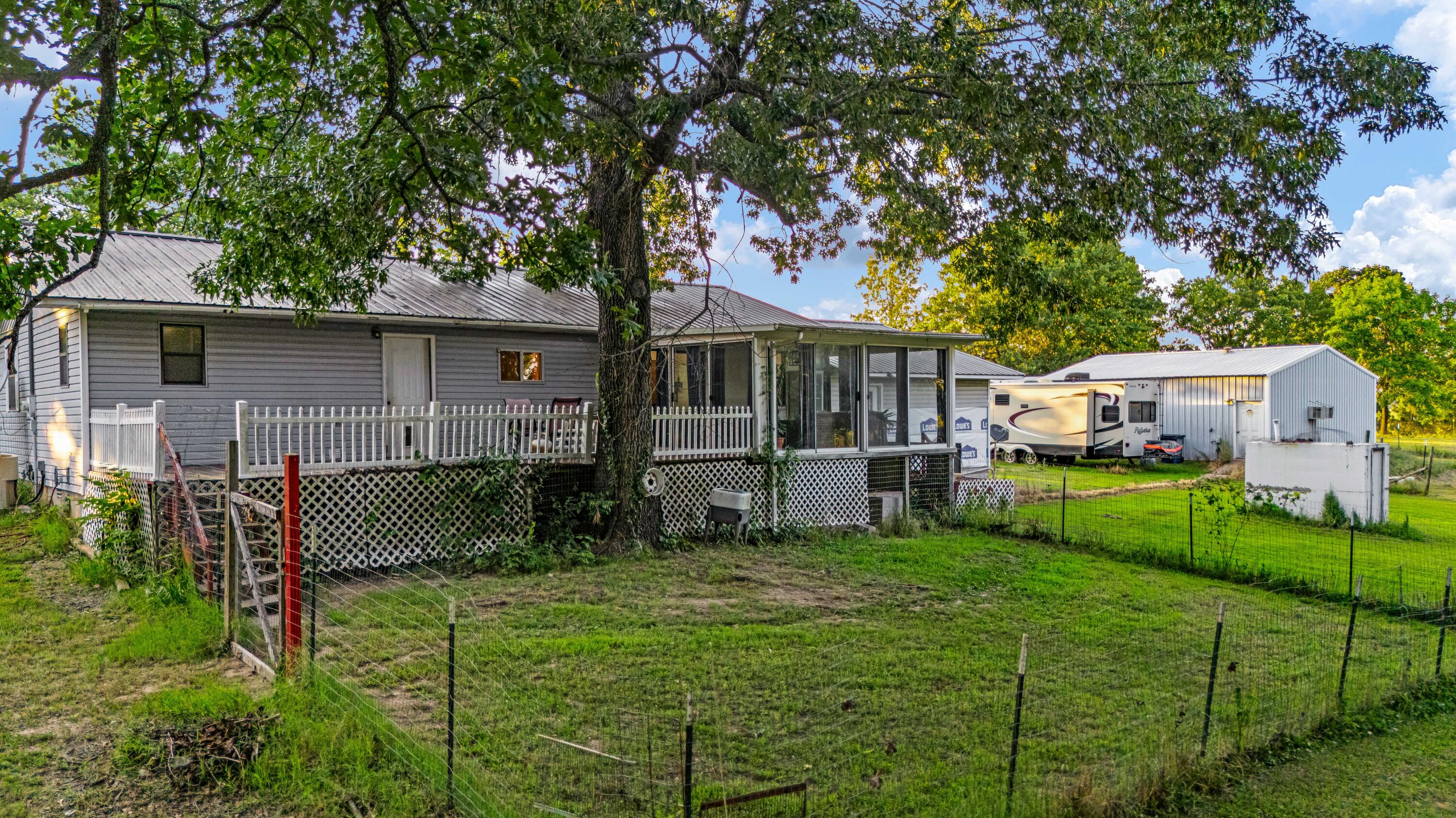 17883 County Road 522 Property Photo 5