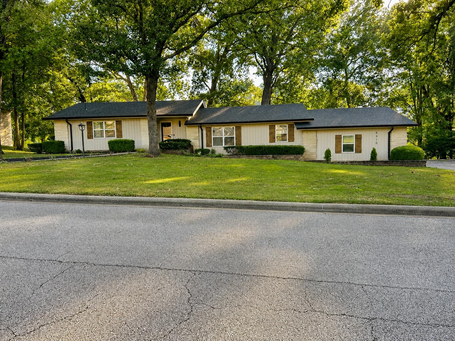 8310 Interlochen Drive Property Photo 20