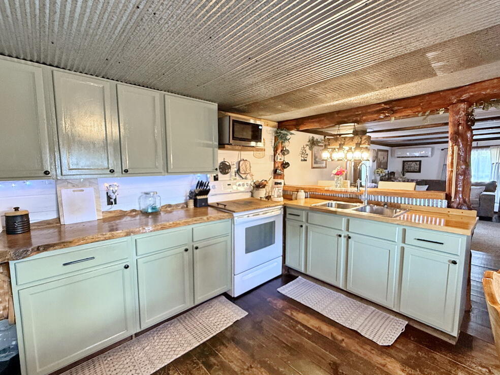 5130 Southwest State Highway H Property Photo 11
