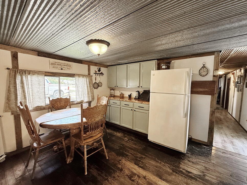 5130 Southwest State Highway H Property Photo 13