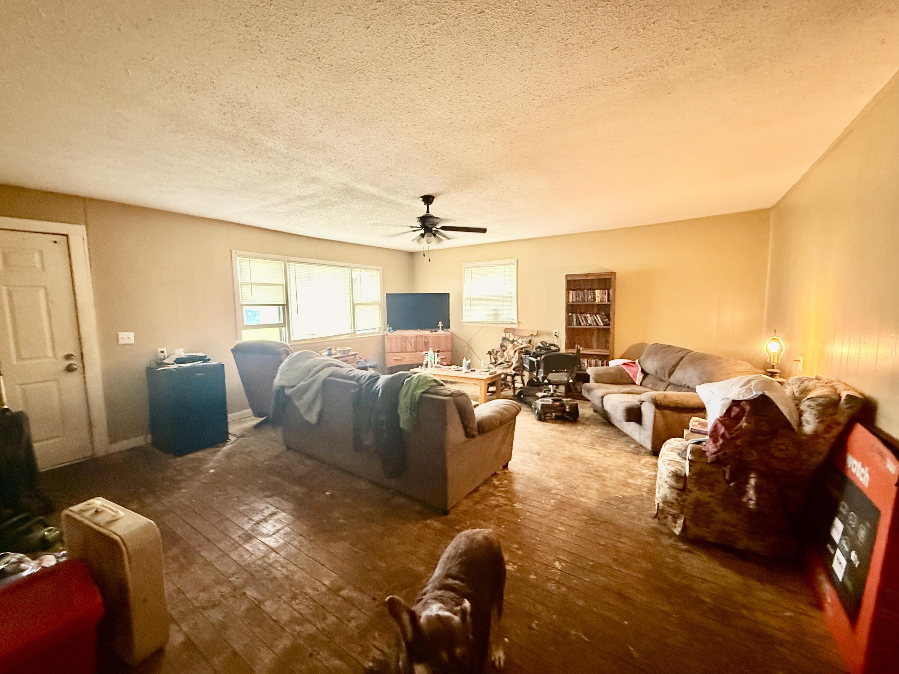 205 South Lake Street Property Photo 3