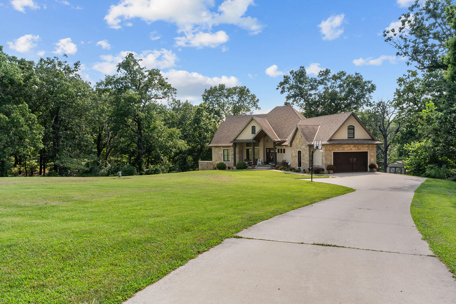 300 Buena Vista Parkway Property Photo 5