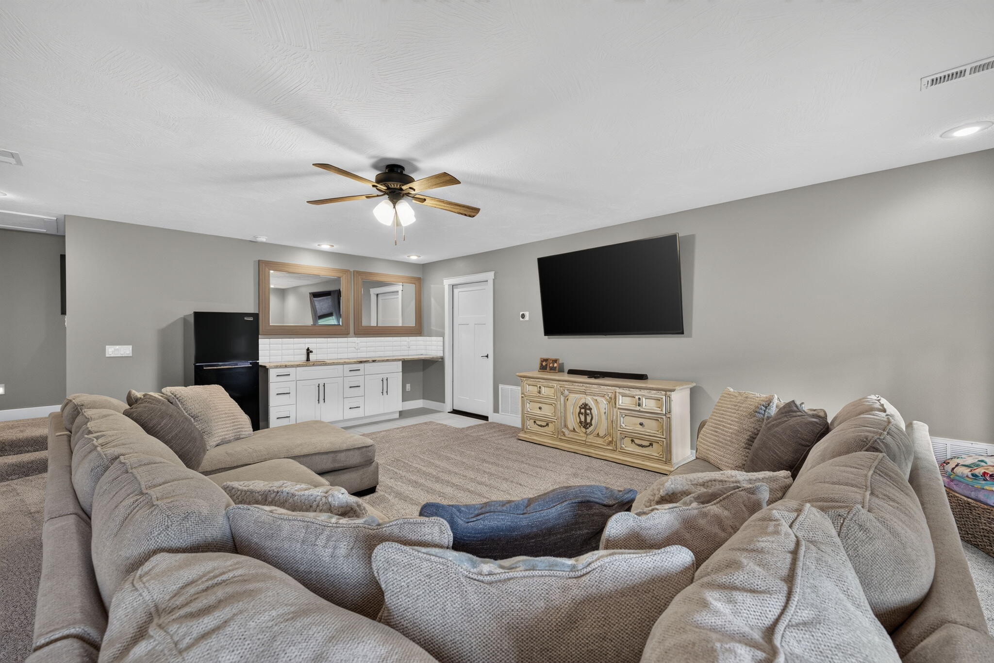 102 East Ironwood Drive Property Photo 41