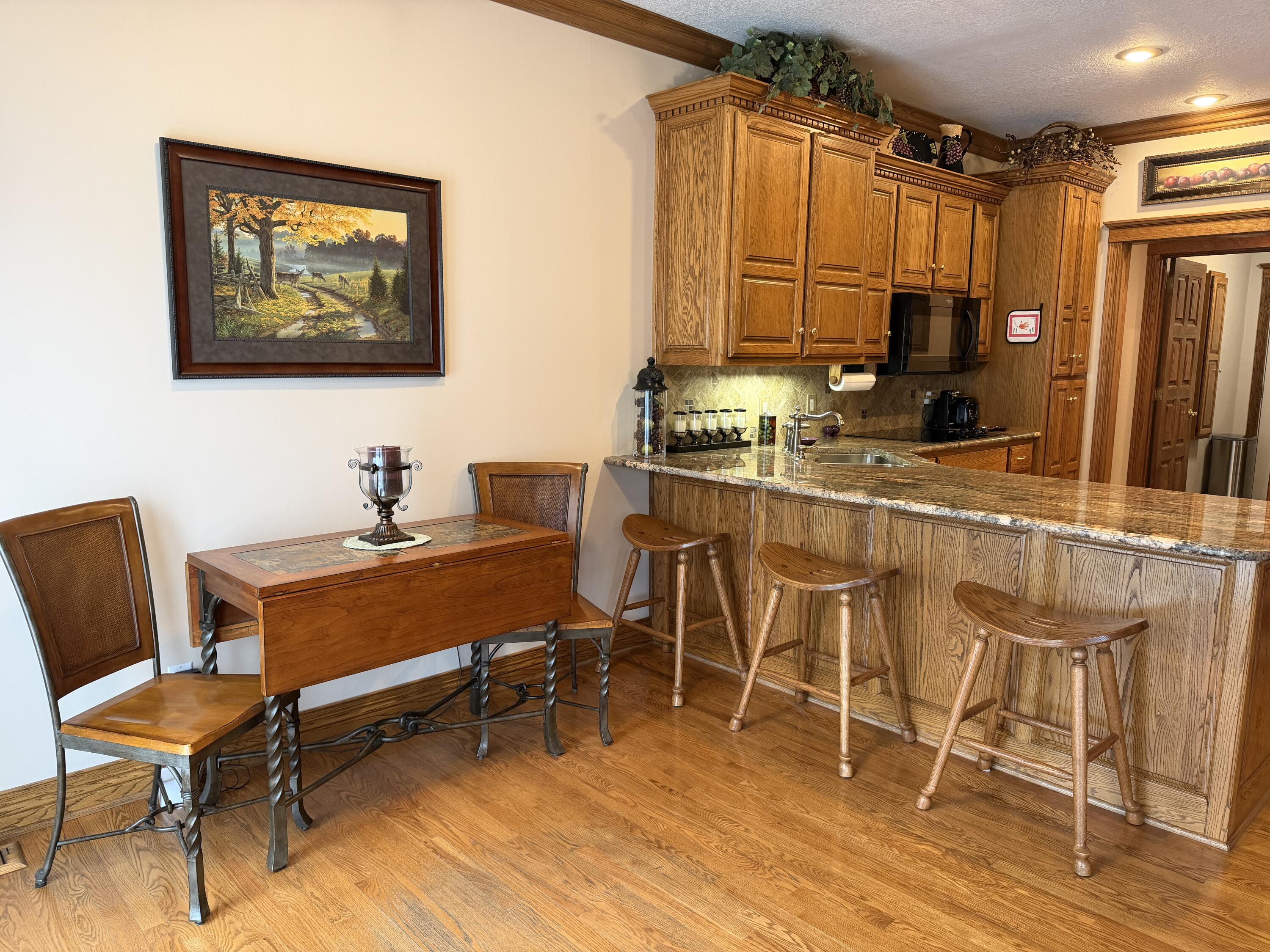 10642 County Road 8070 Property Photo 22