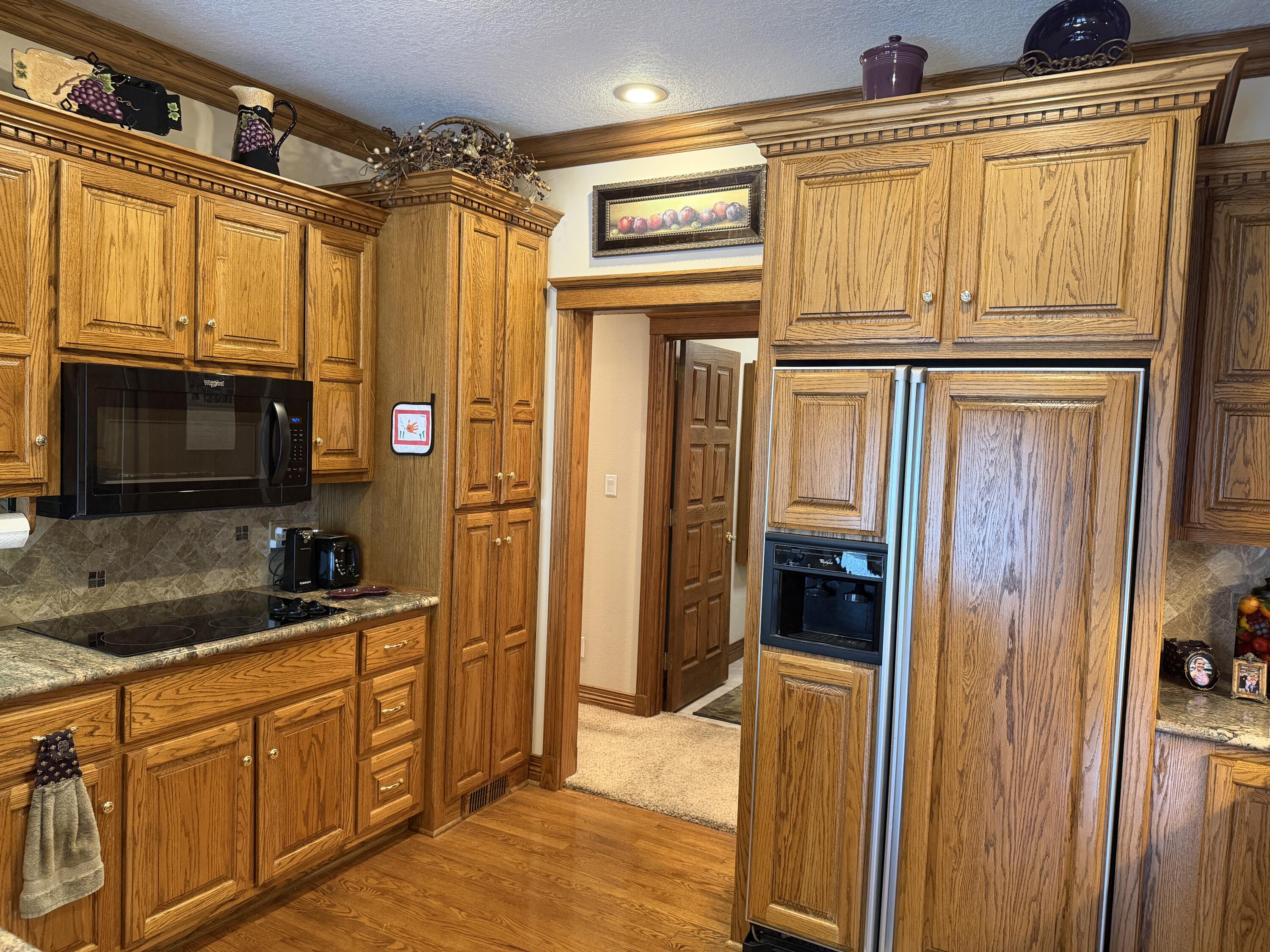 10642 County Road 8070 Property Photo 27