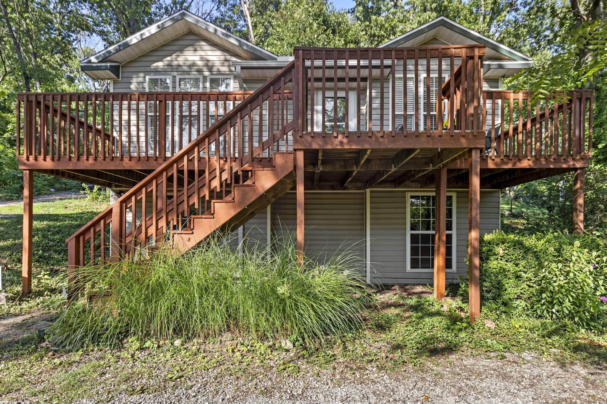 1843 County Farm Road Property Photo 2