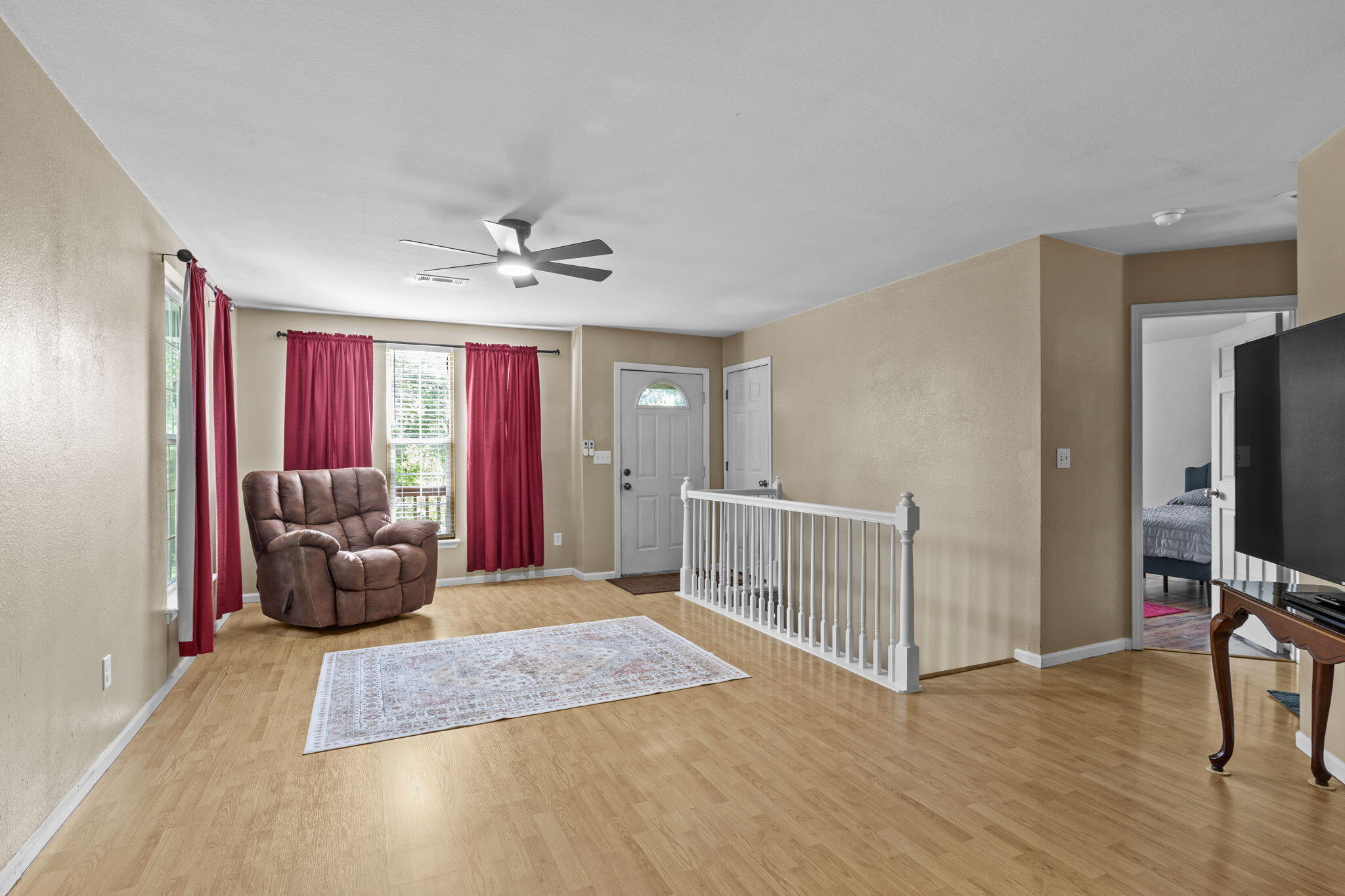 1843 County Farm Road Property Photo 6