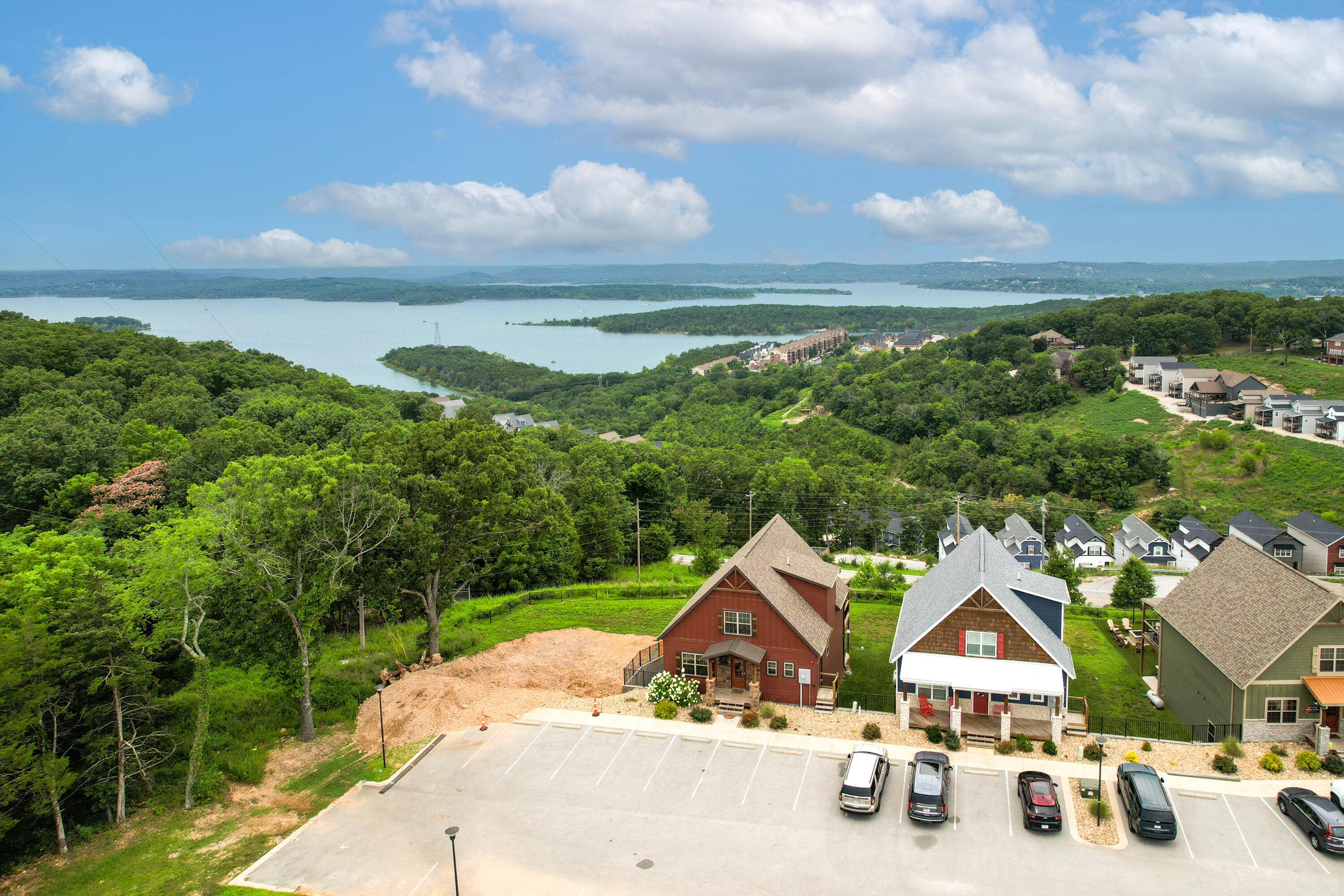160 Chateau Ridge Trail Property Photo 4