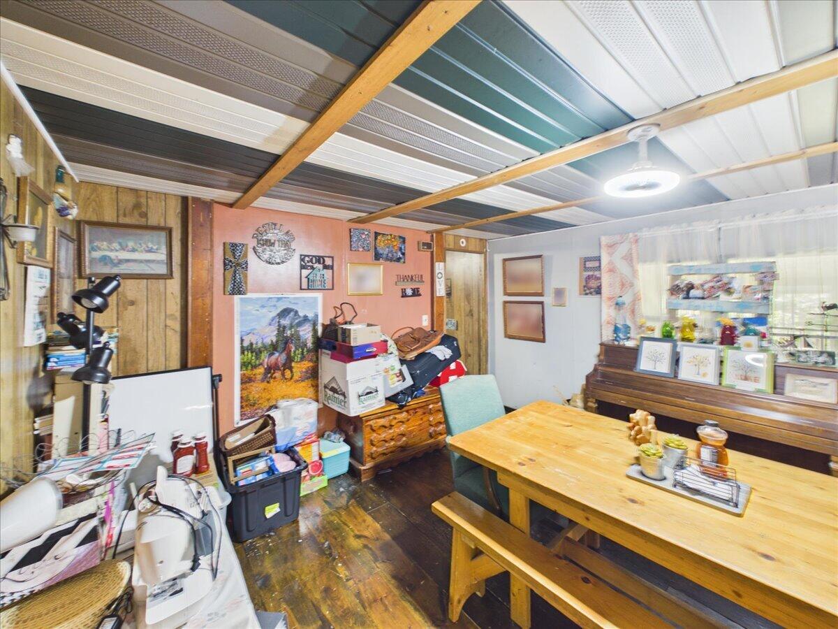 9 Wren Lane Property Photo 33