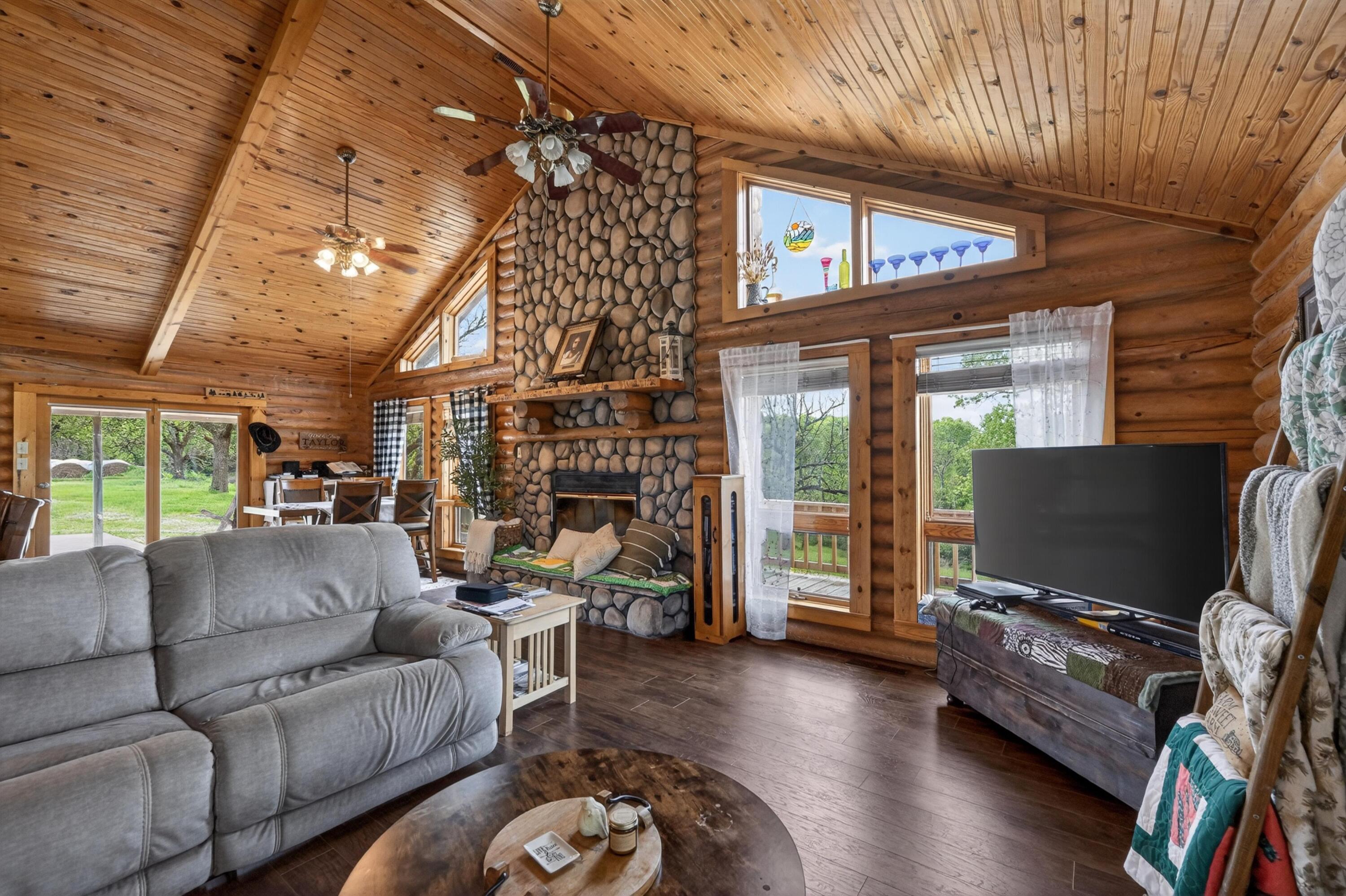 4145 Route Cc Property Photo 9