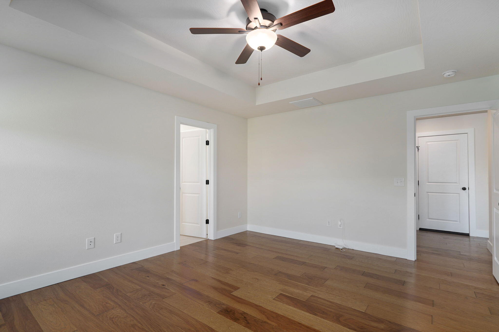 6033 South Iris Lane Property Photo 21