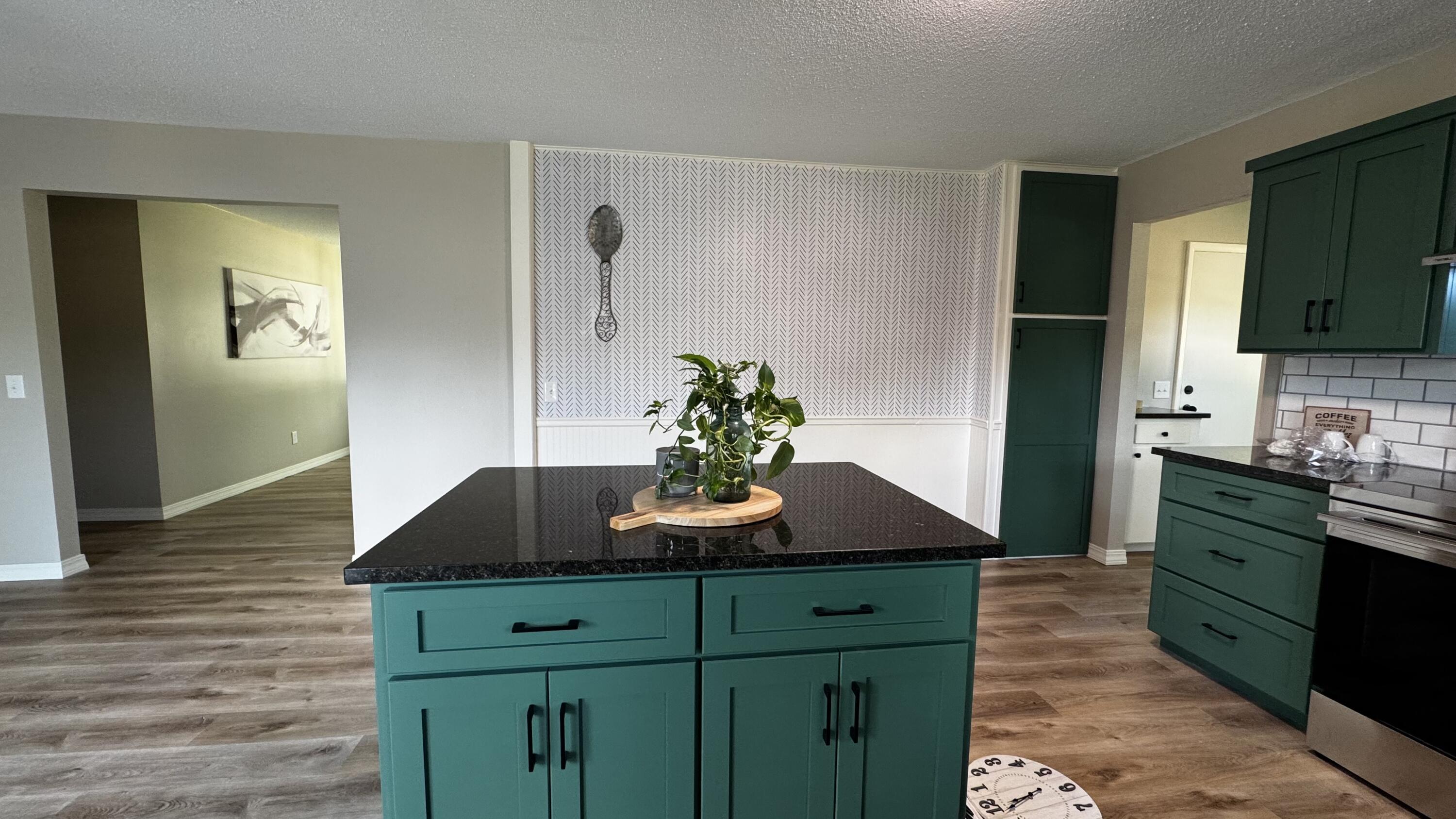 107 South Street Property Photo 27