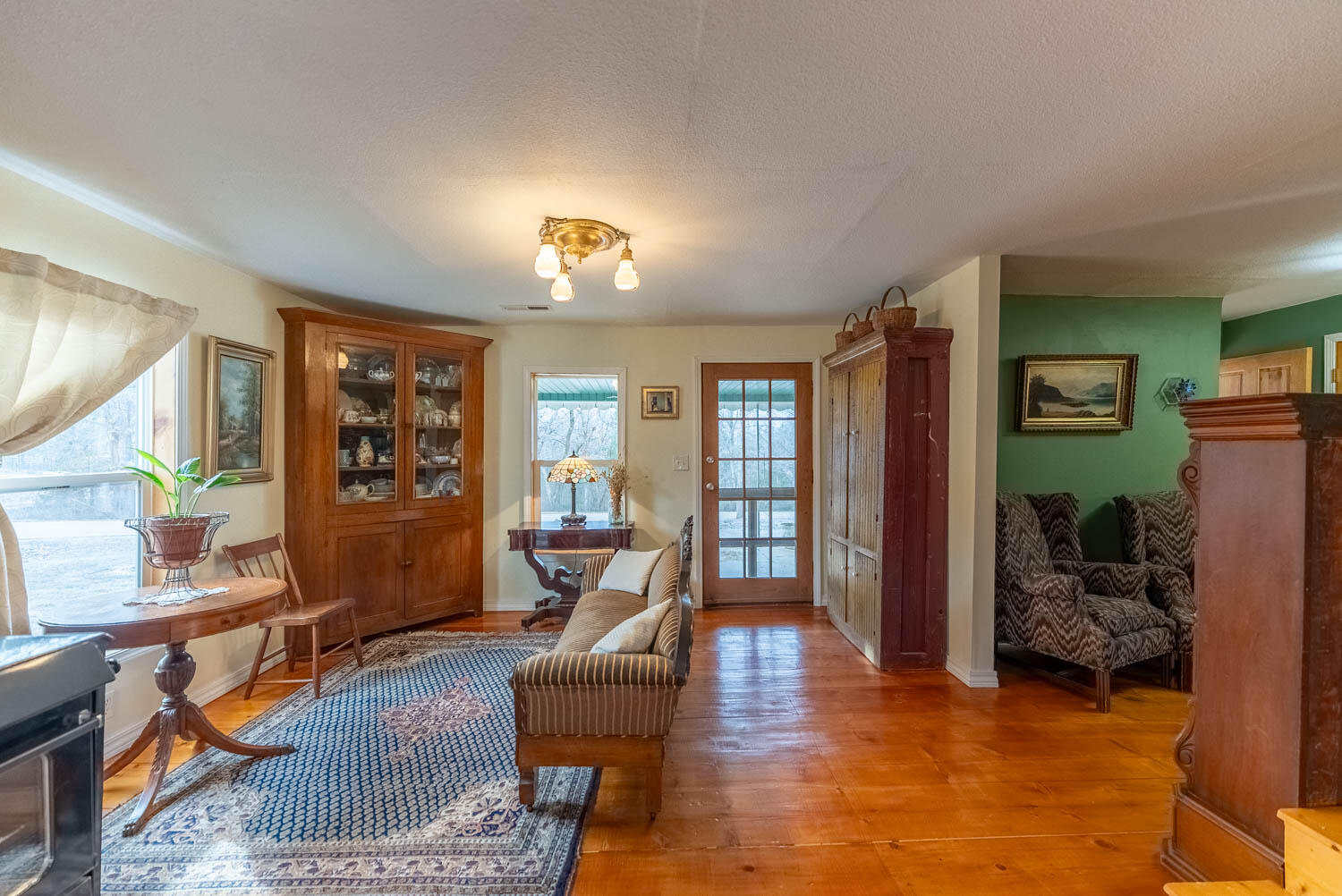 1351 State Highway W Property Photo 4