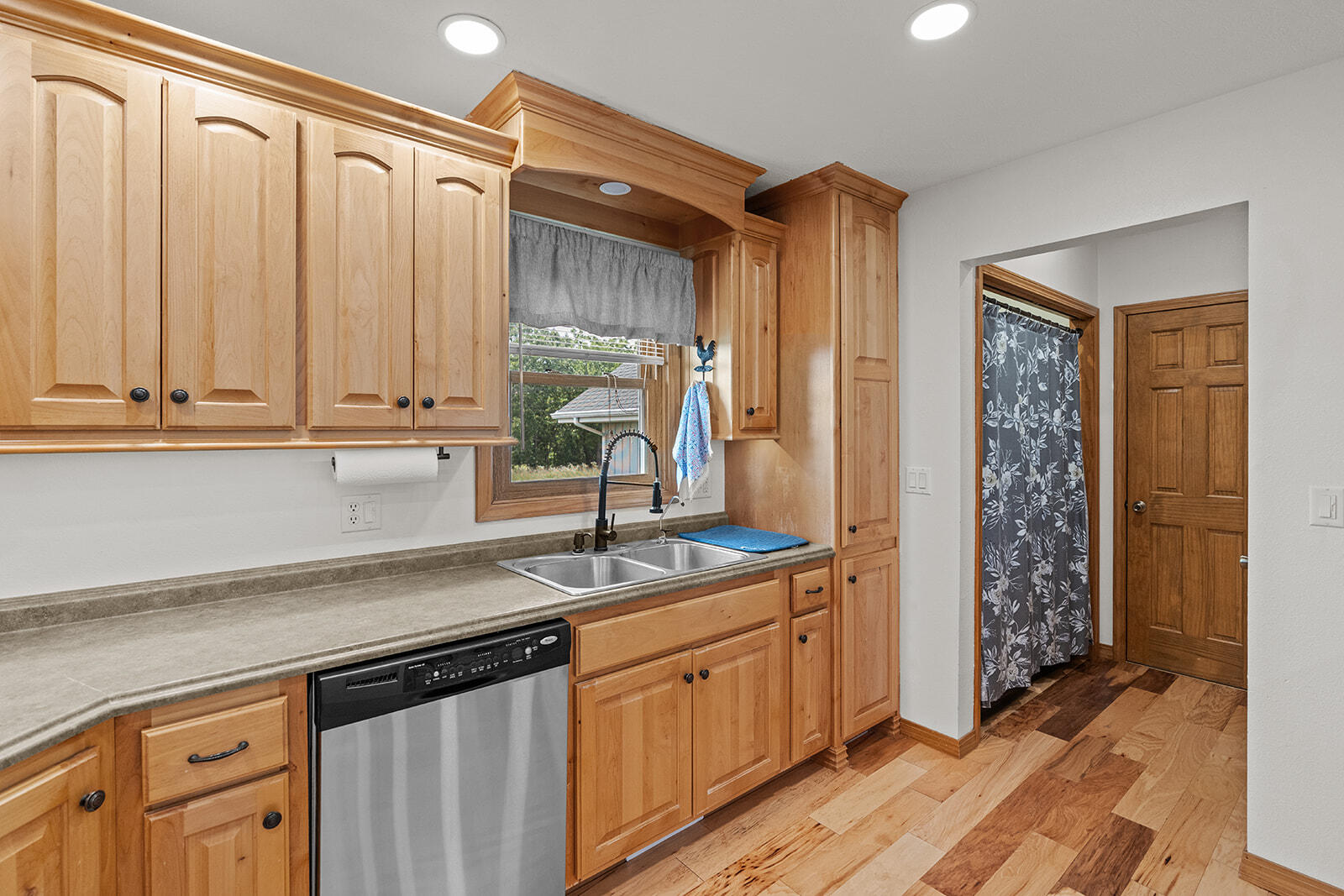 3128 New Hope Road Property Photo 8