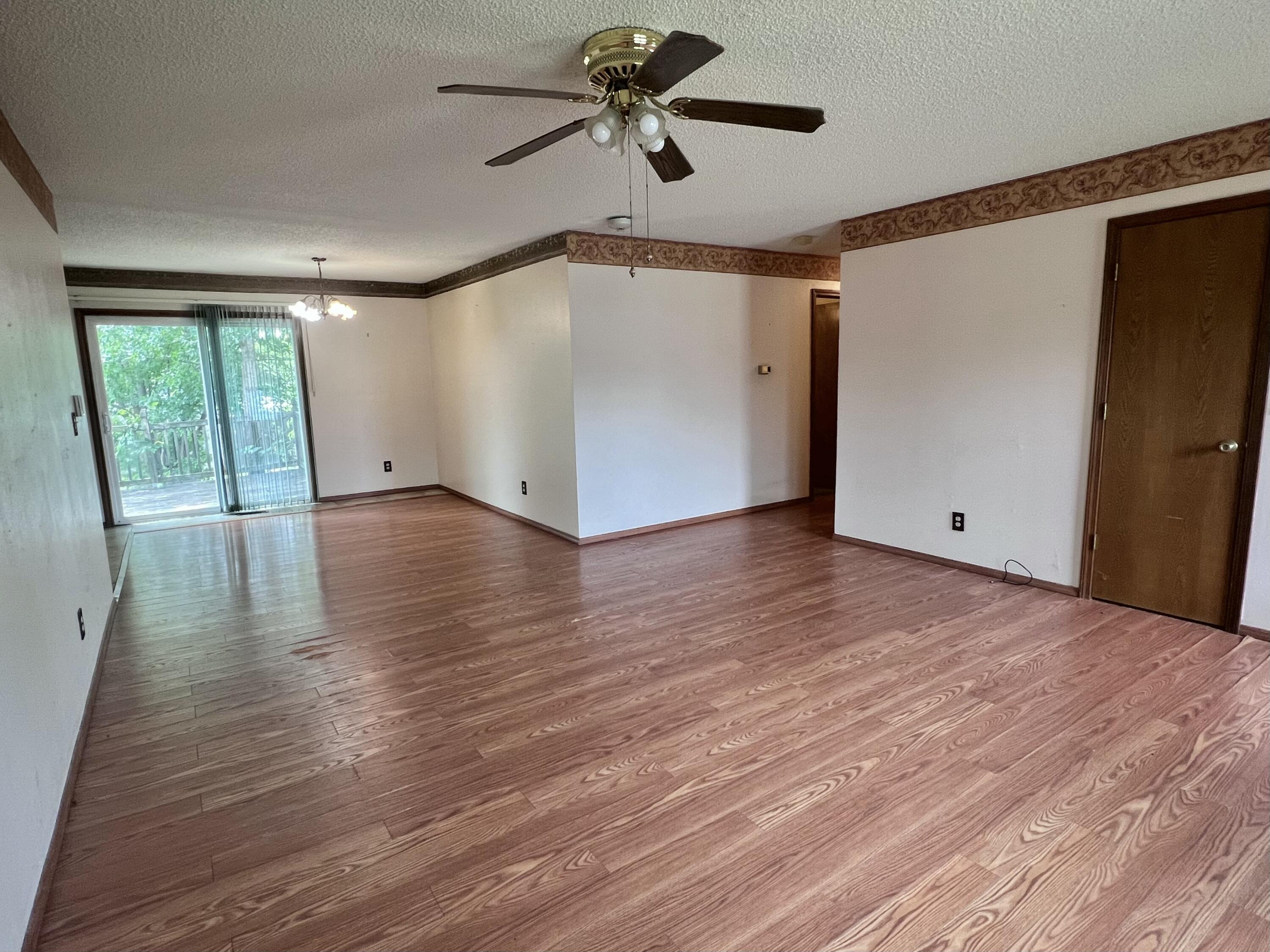 1010 Rex Avenue Property Photo 6