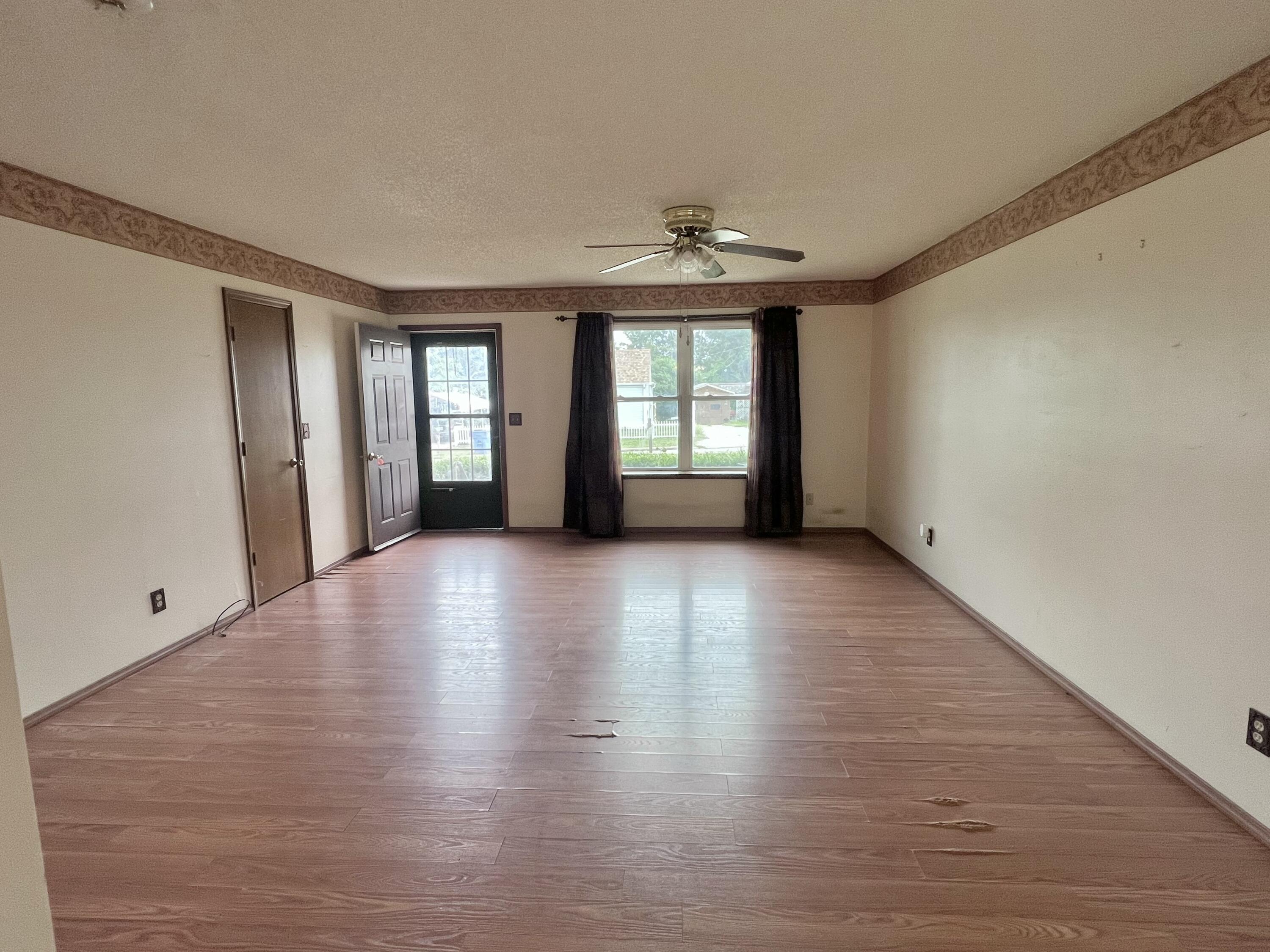 1010 Rex Avenue Property Photo 7