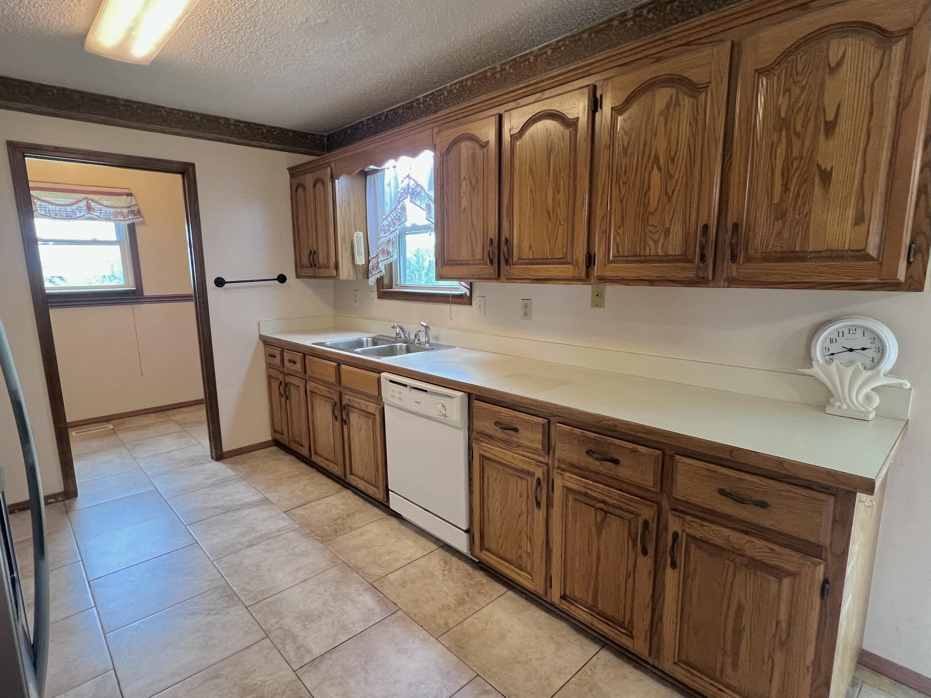 1010 Rex Avenue Property Photo 14