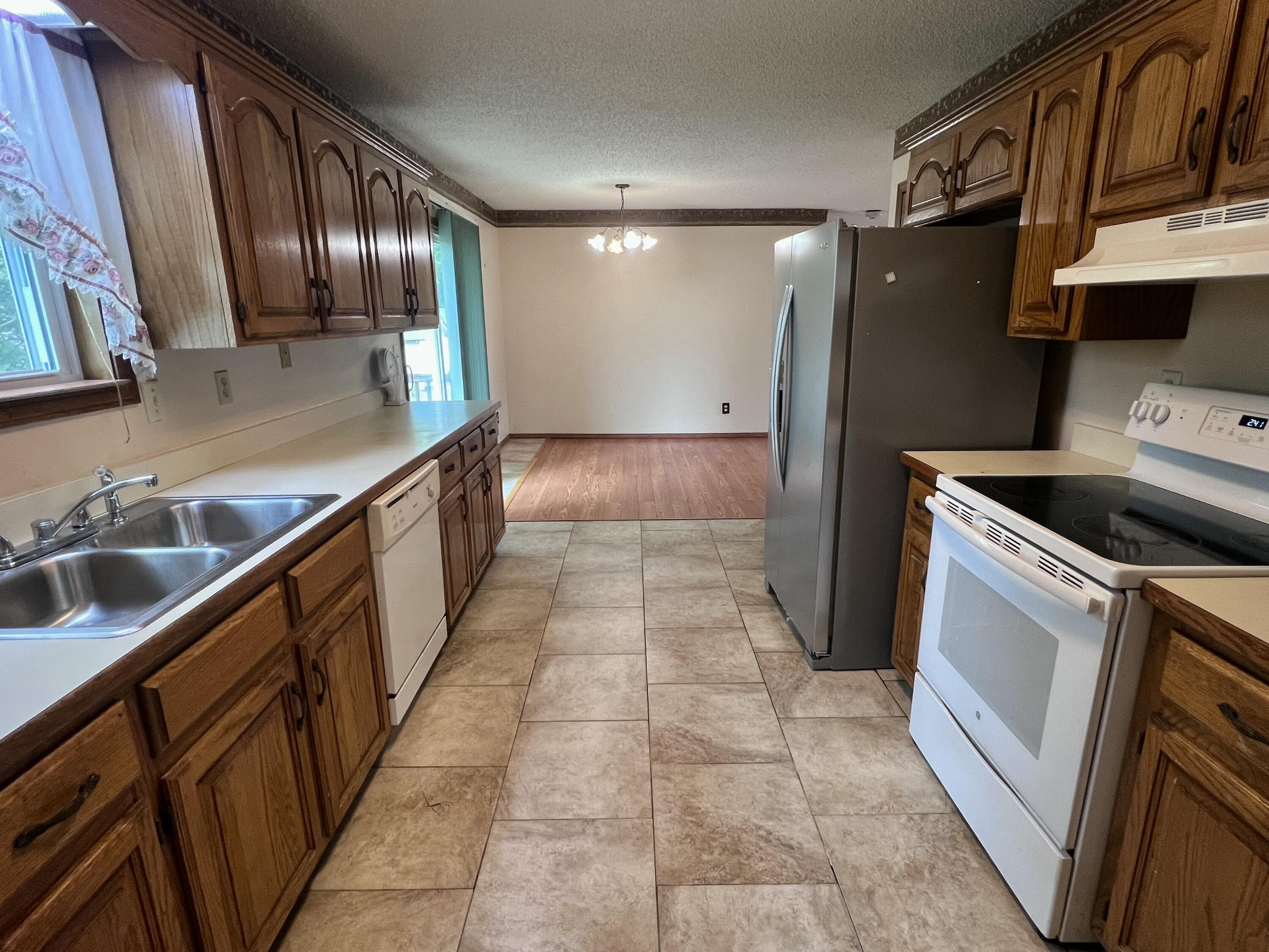1010 Rex Avenue Property Photo 17