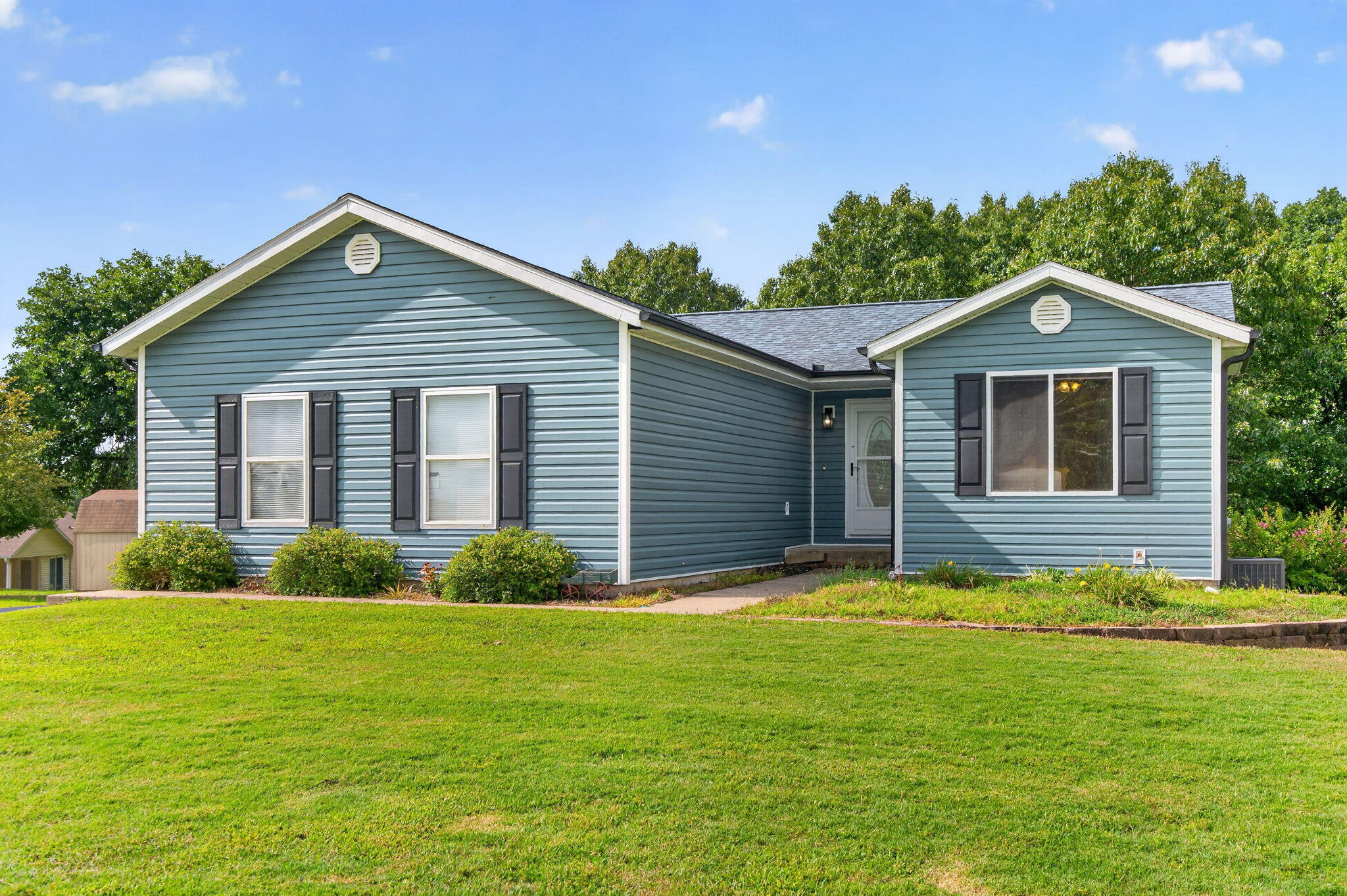 237 North Catamount Boulevard Property Photo 4