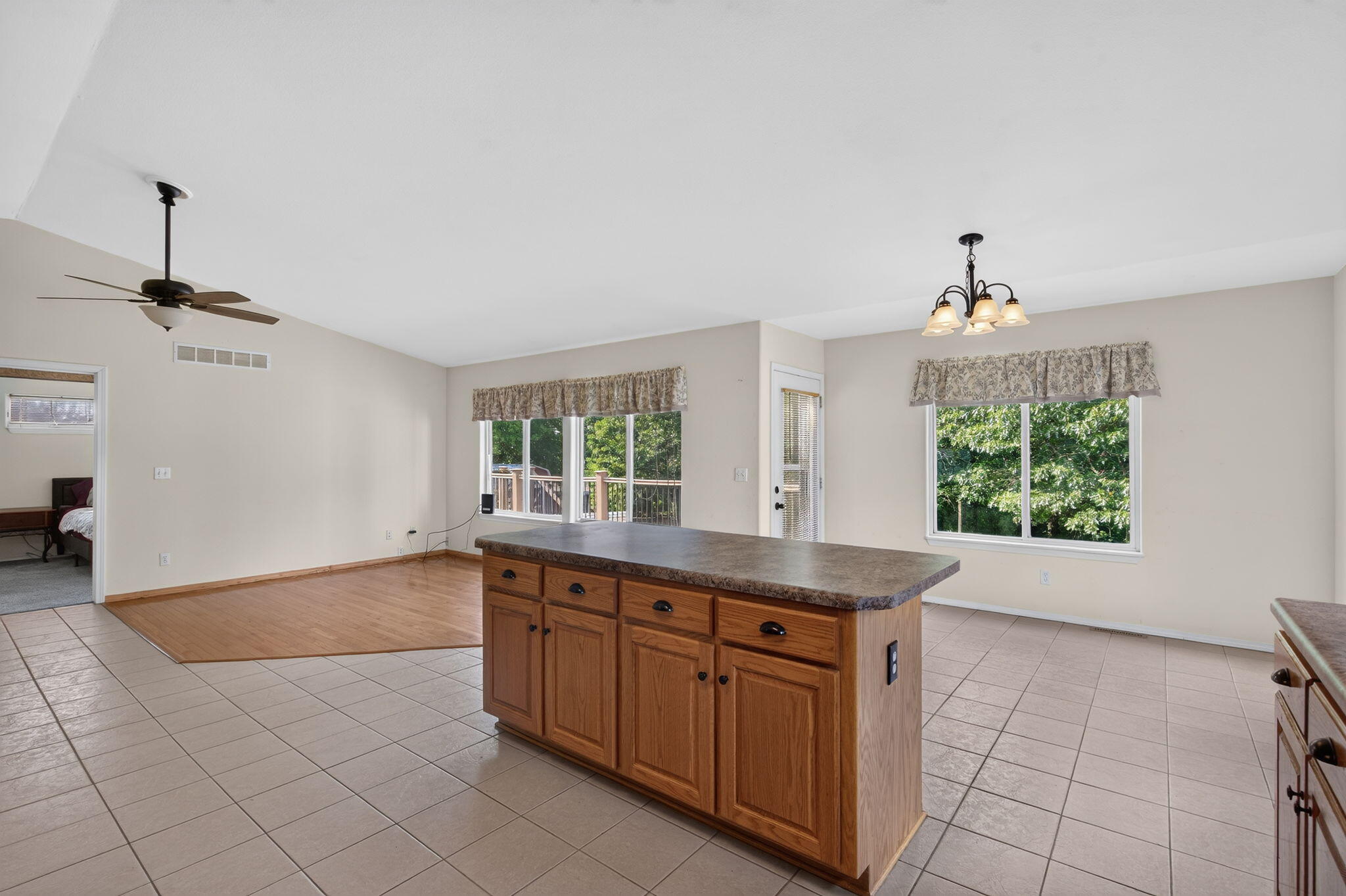 237 North Catamount Boulevard Property Photo 9