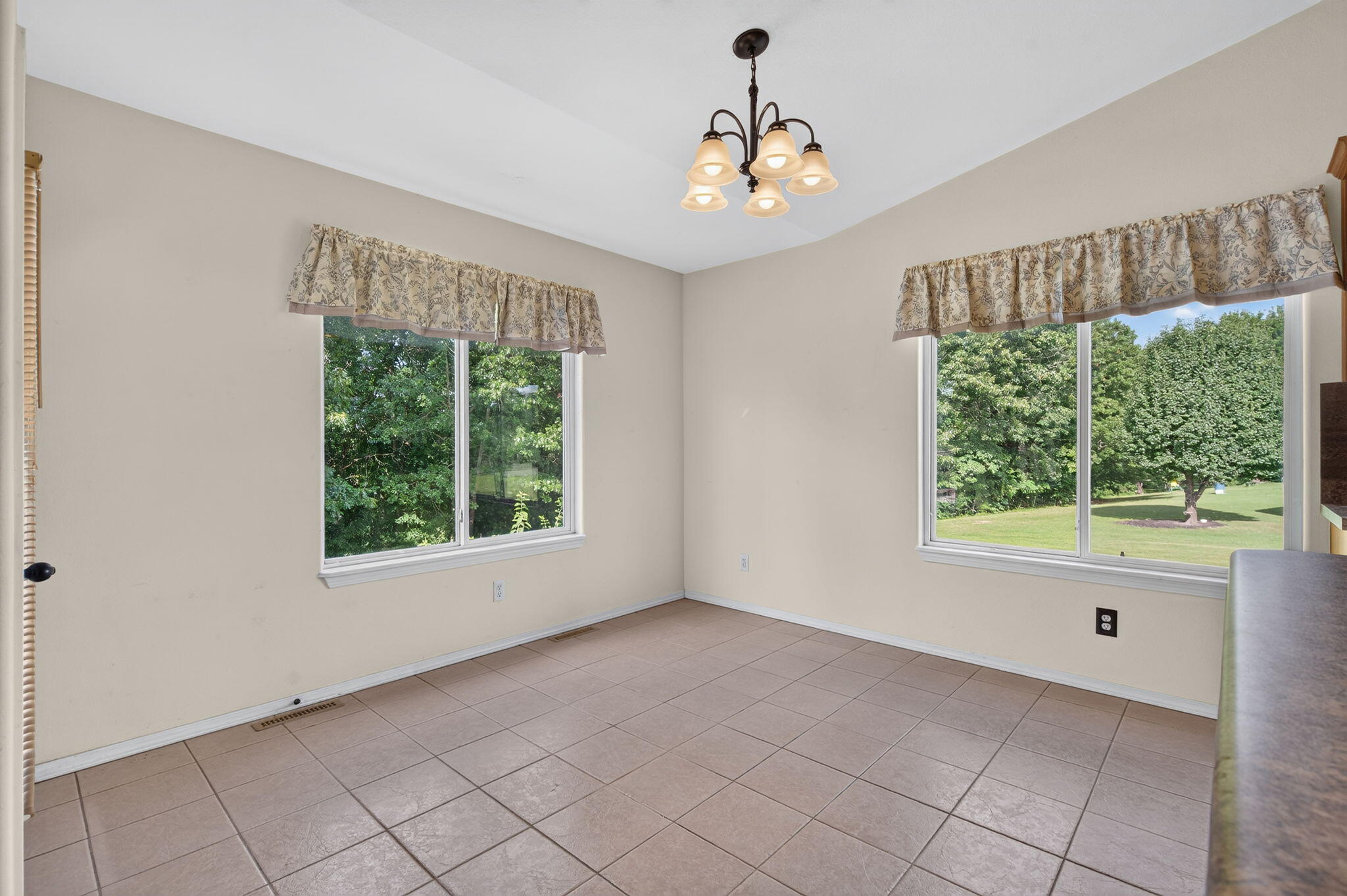 237 North Catamount Boulevard Property Photo 22