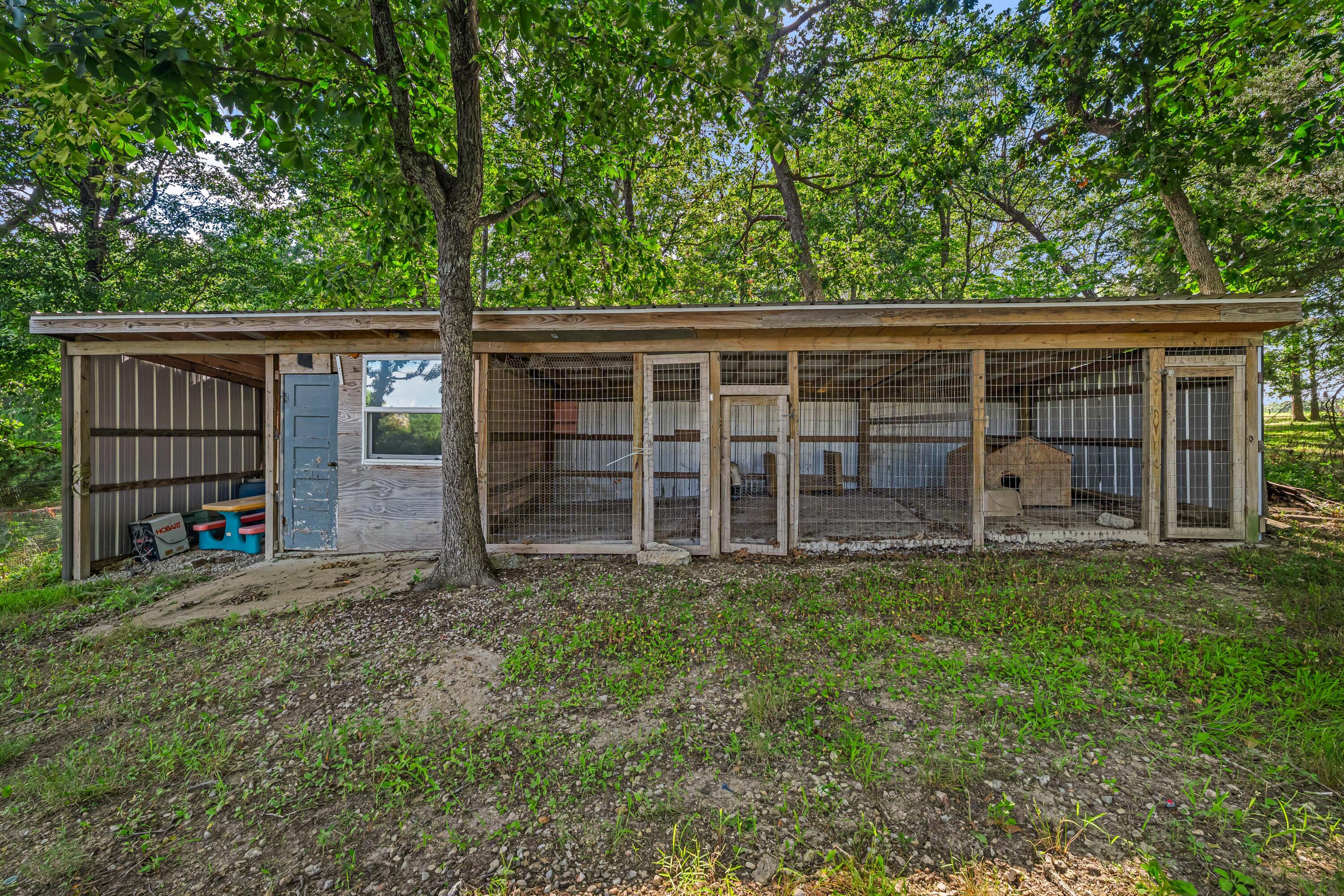 4717 Private Road 5127 Property Photo 43