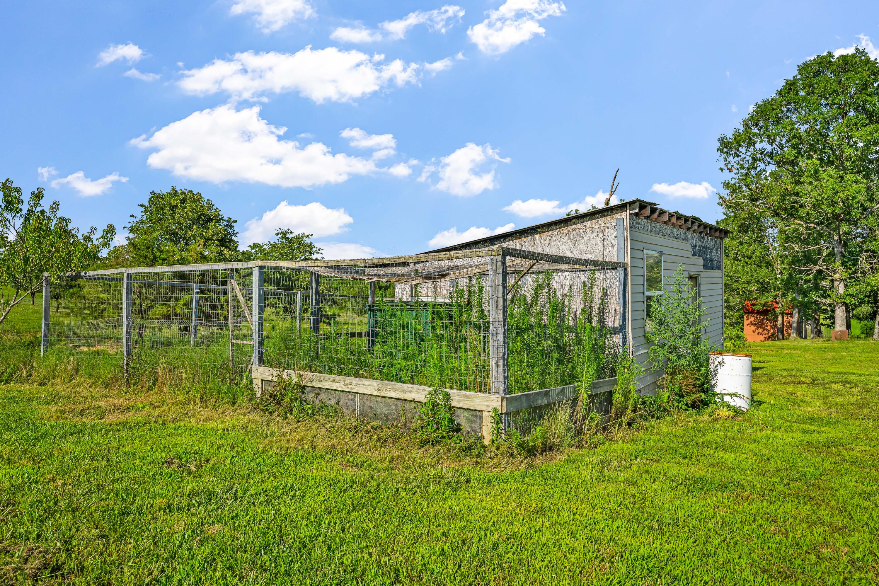 4717 Private Road 5127 Property Photo 45
