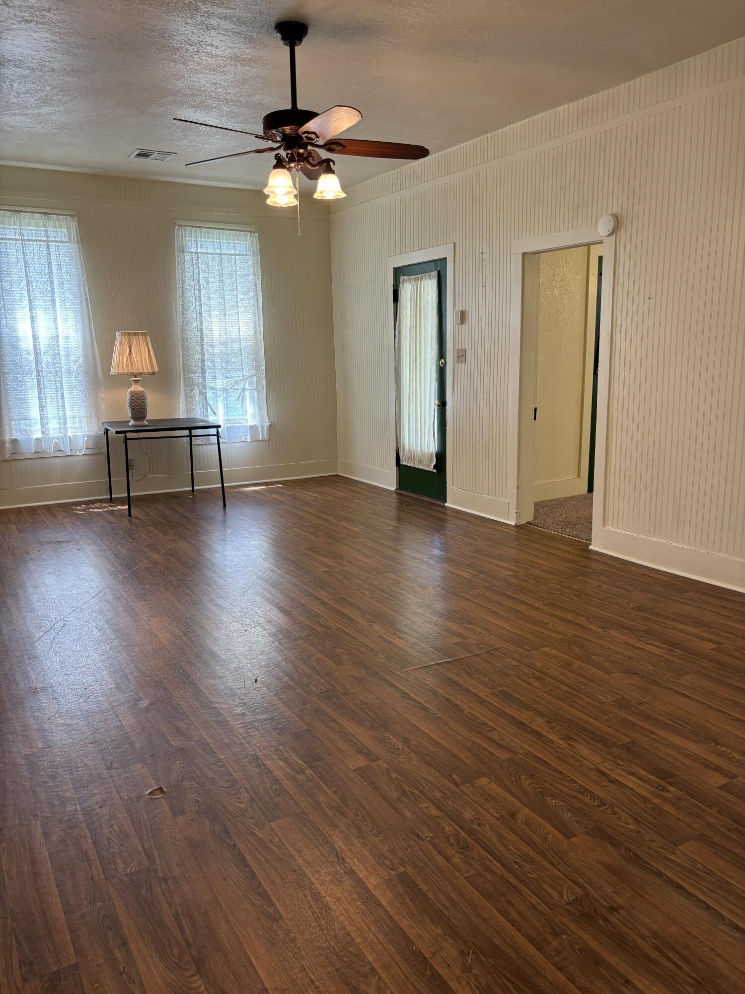 507 3rd Street Property Photo 7