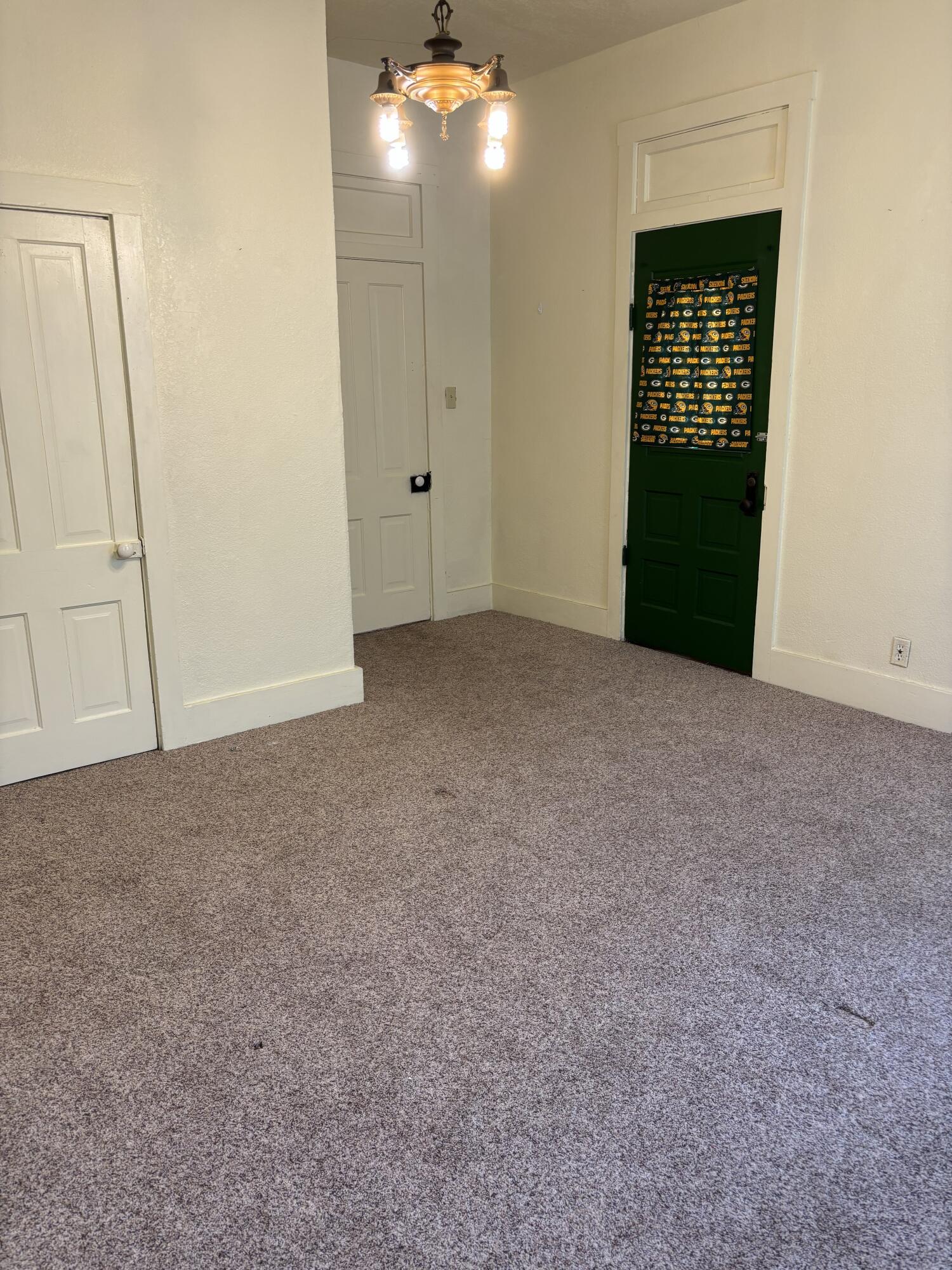 507 3rd Street Property Photo 8