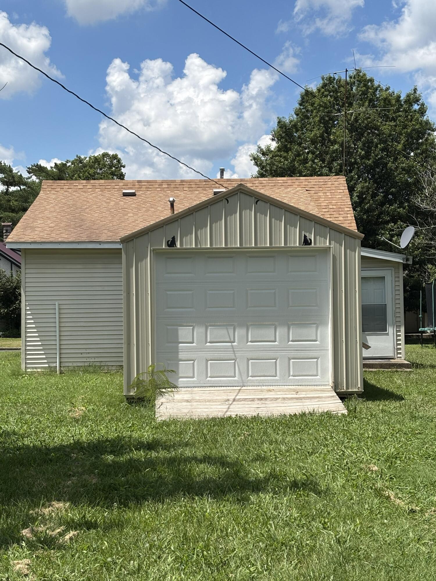 507 3rd Street Property Photo 22