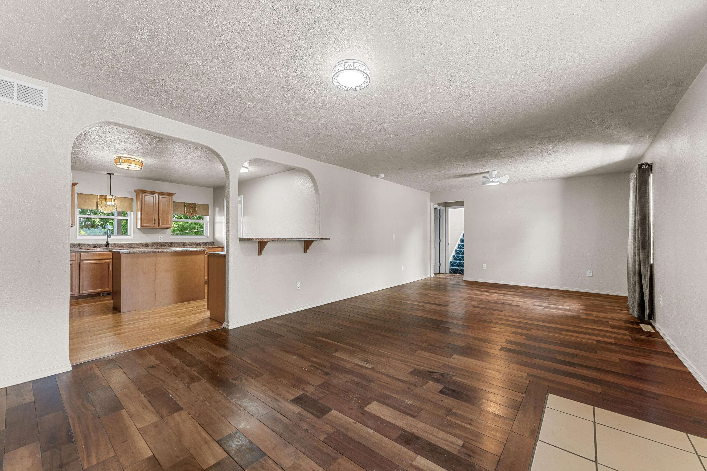 27 Crestview Street Property Photo 4
