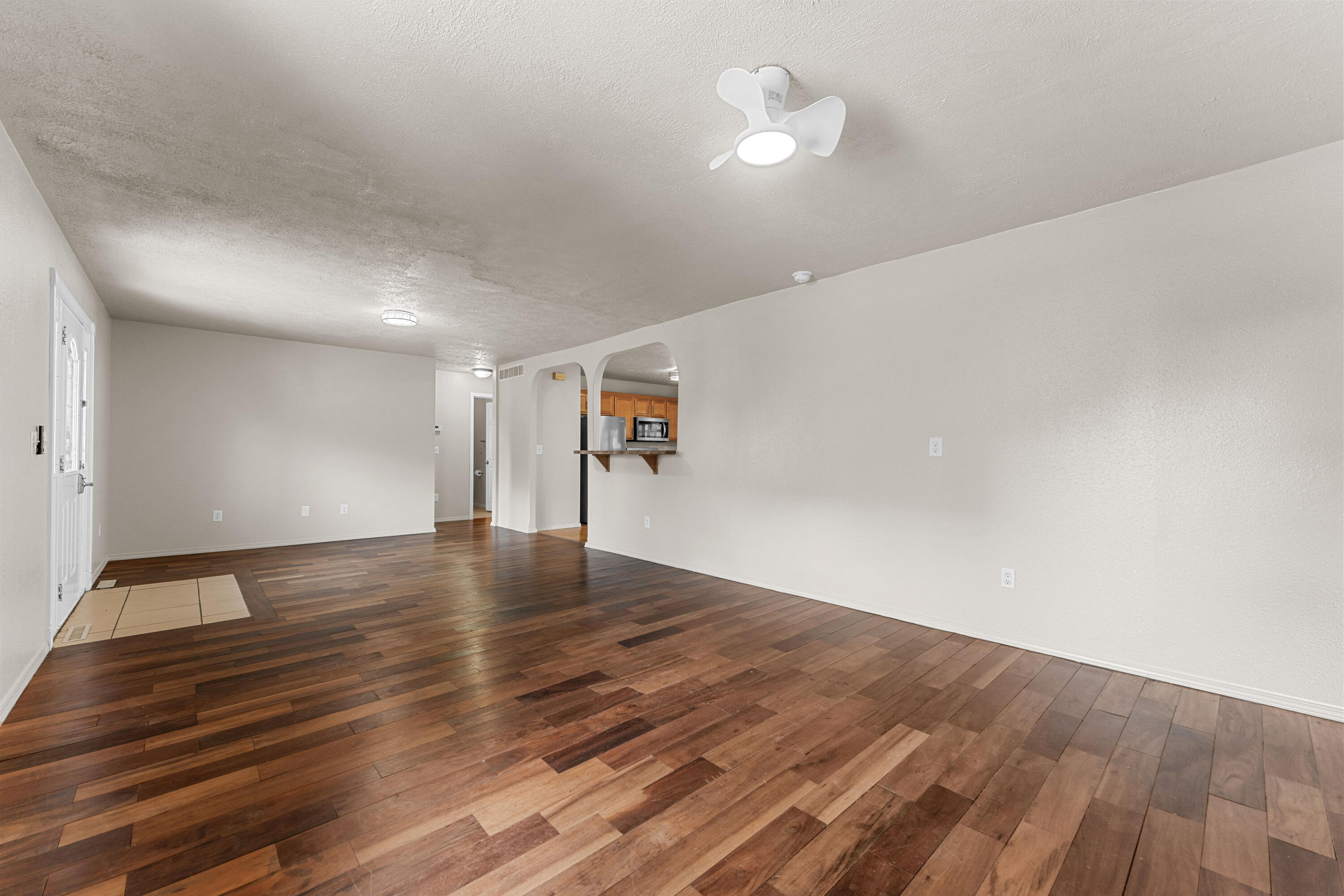 27 Crestview Street Property Photo 5