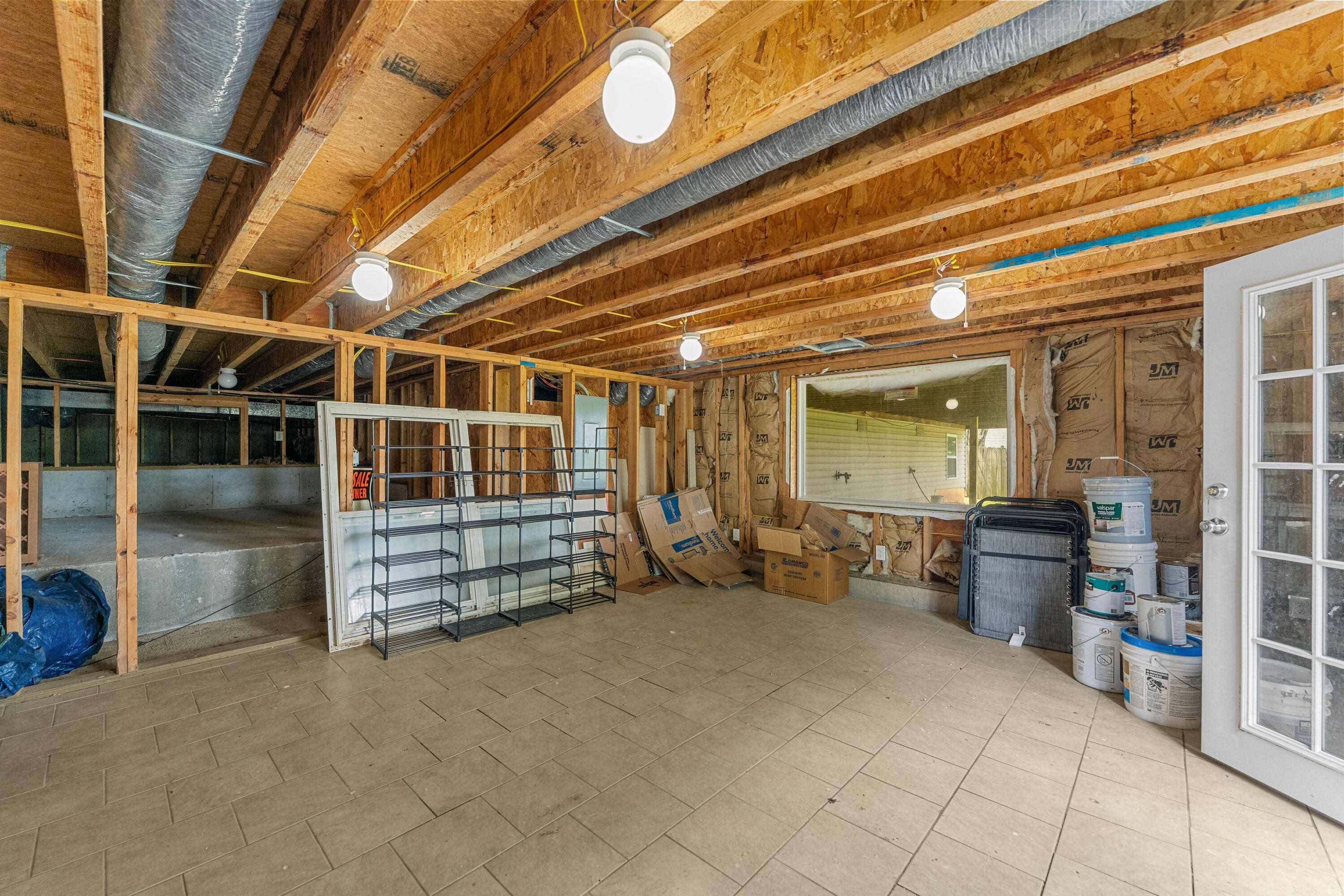 27 Crestview Street Property Photo 48