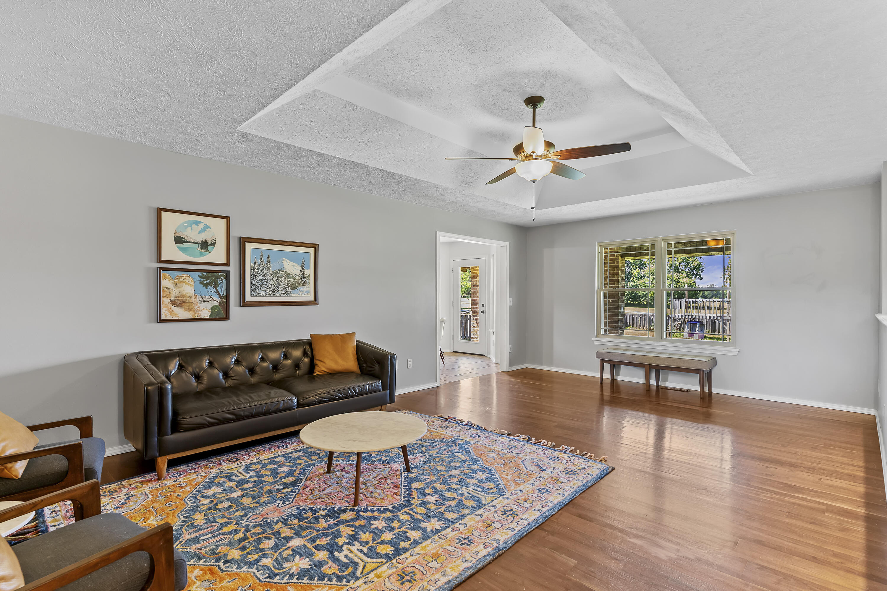 7103 West Farm Road 94 Property Photo 11
