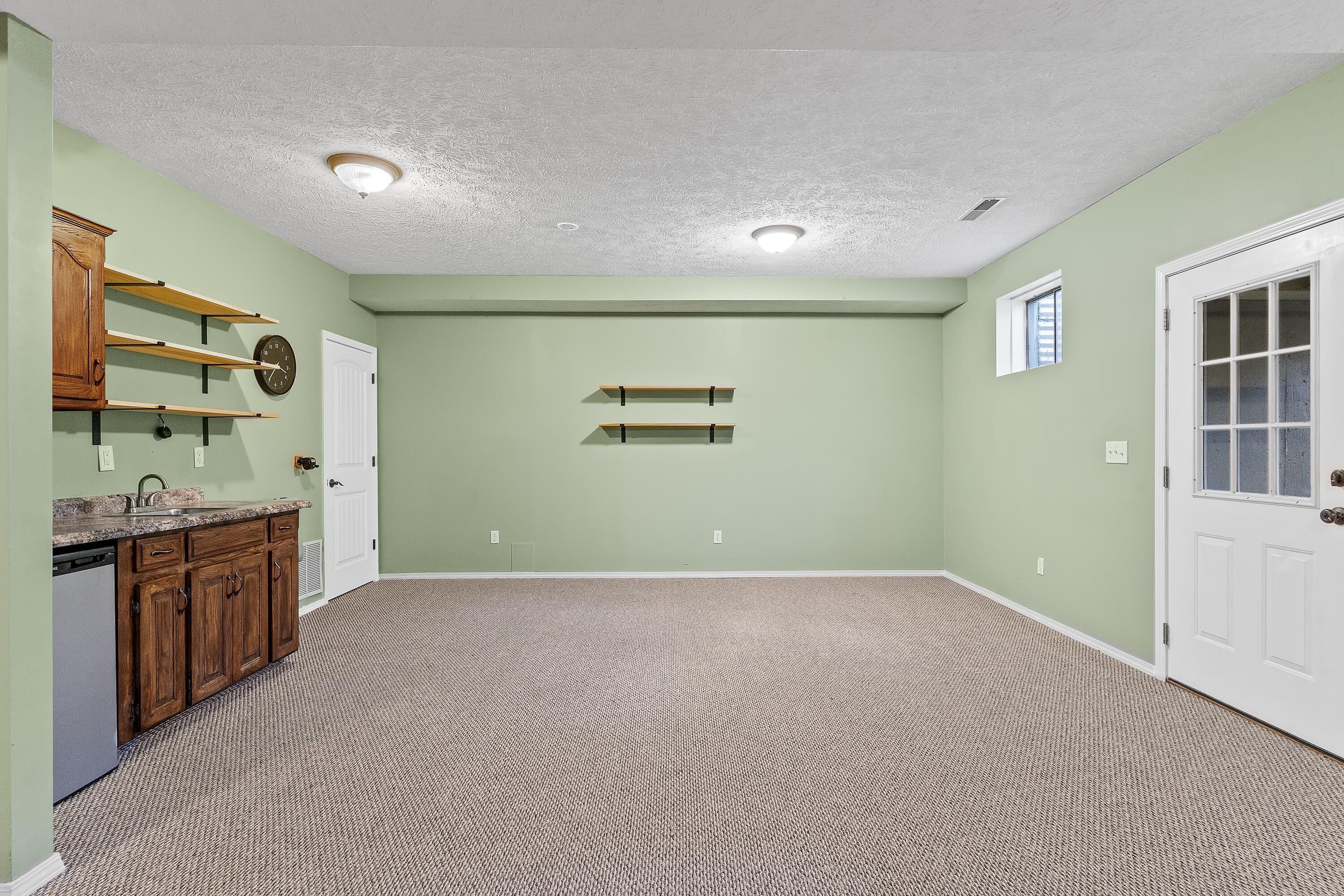 7103 West Farm Road 94 Property Photo 40