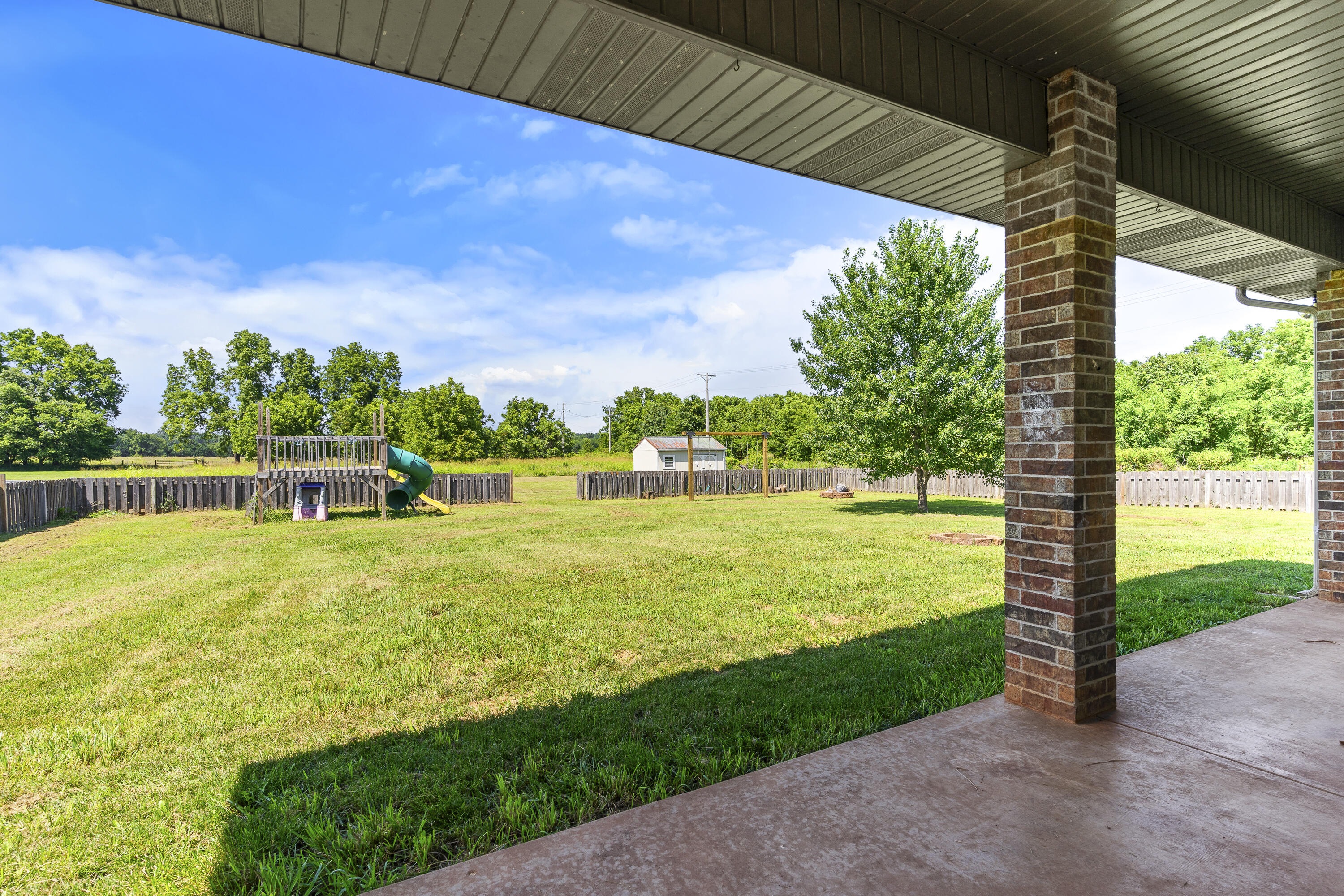 7103 West Farm Road 94 Property Photo 55