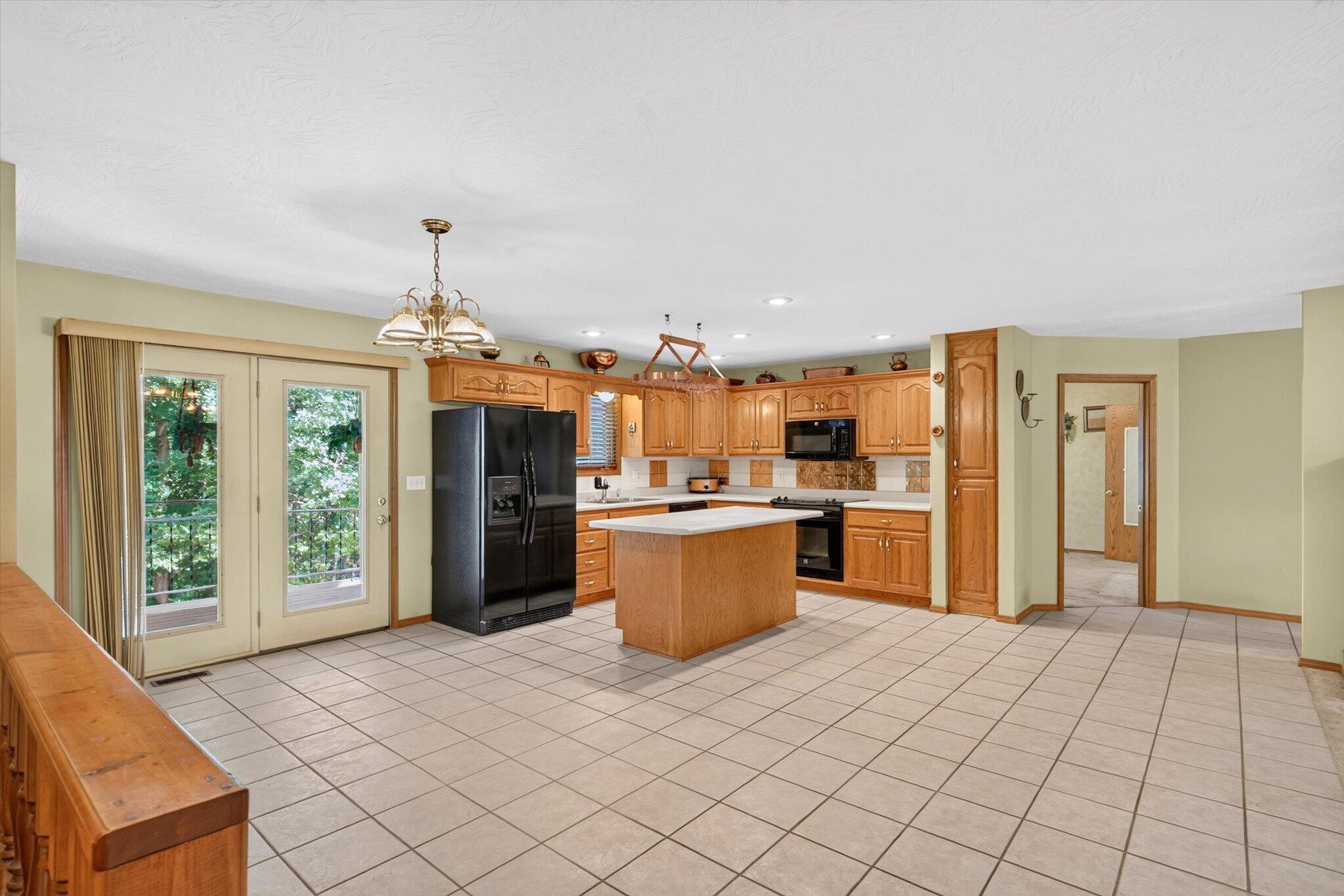 538 Munson Hill Drive Property Photo 11