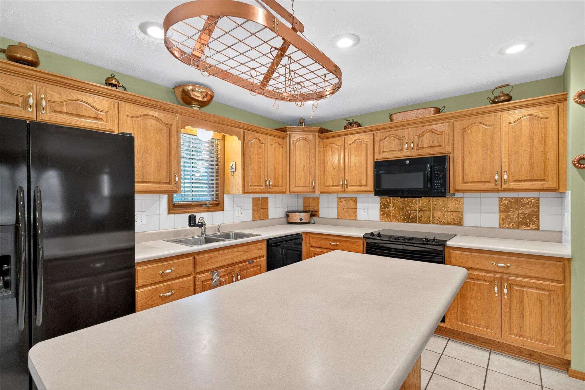 538 Munson Hill Drive Property Photo 12
