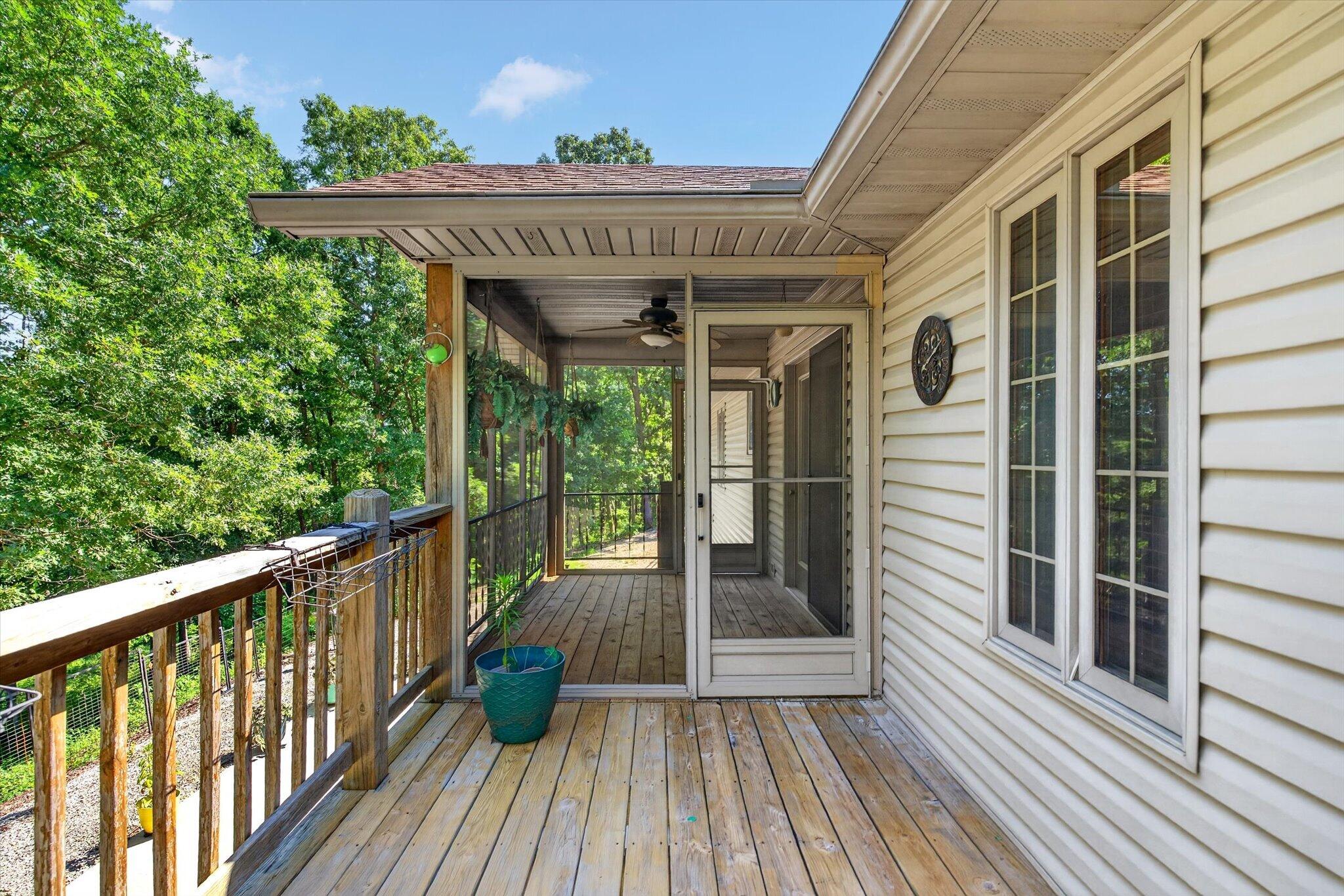 538 Munson Hill Drive Property Photo 18