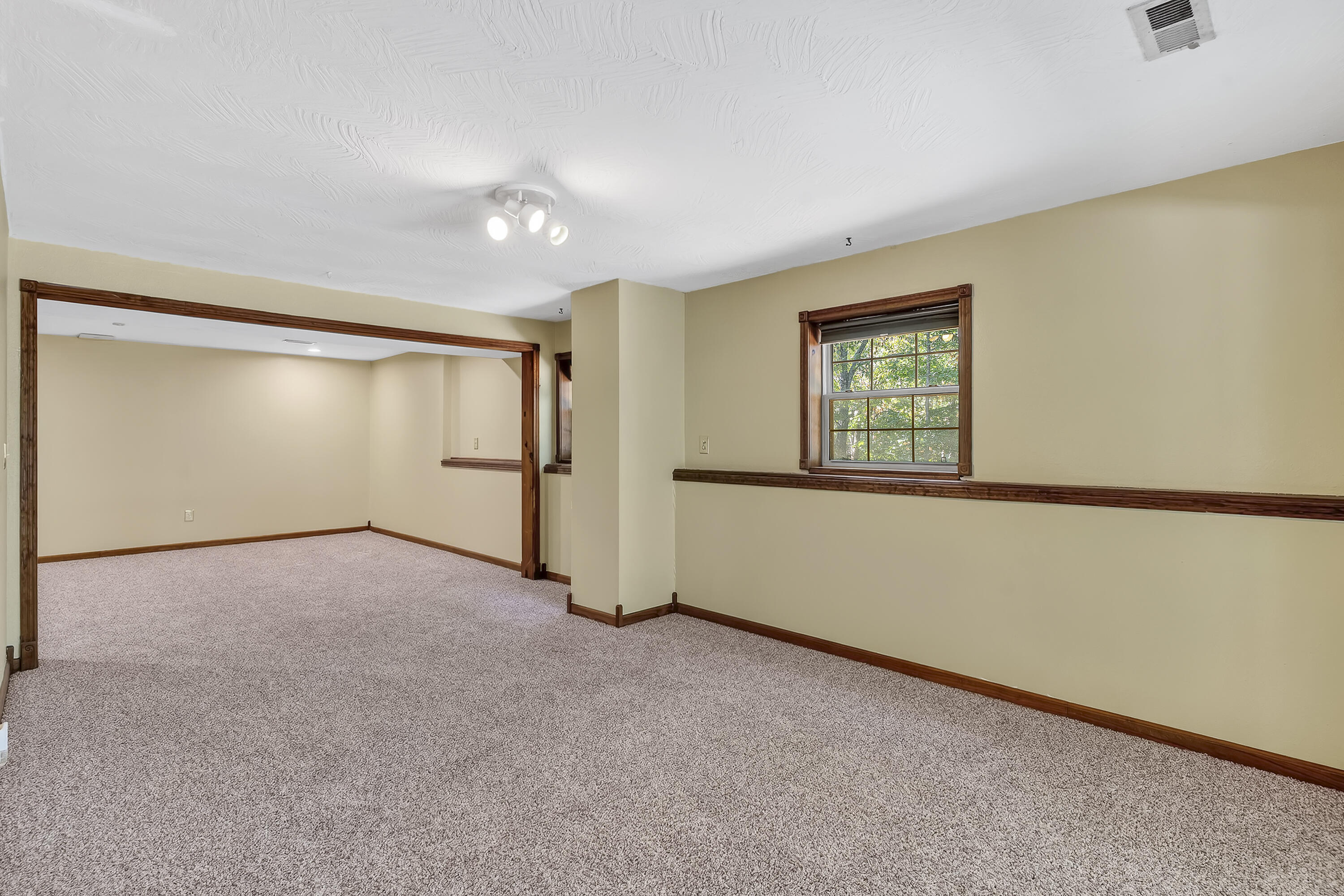 538 Munson Hill Drive Property Photo 30