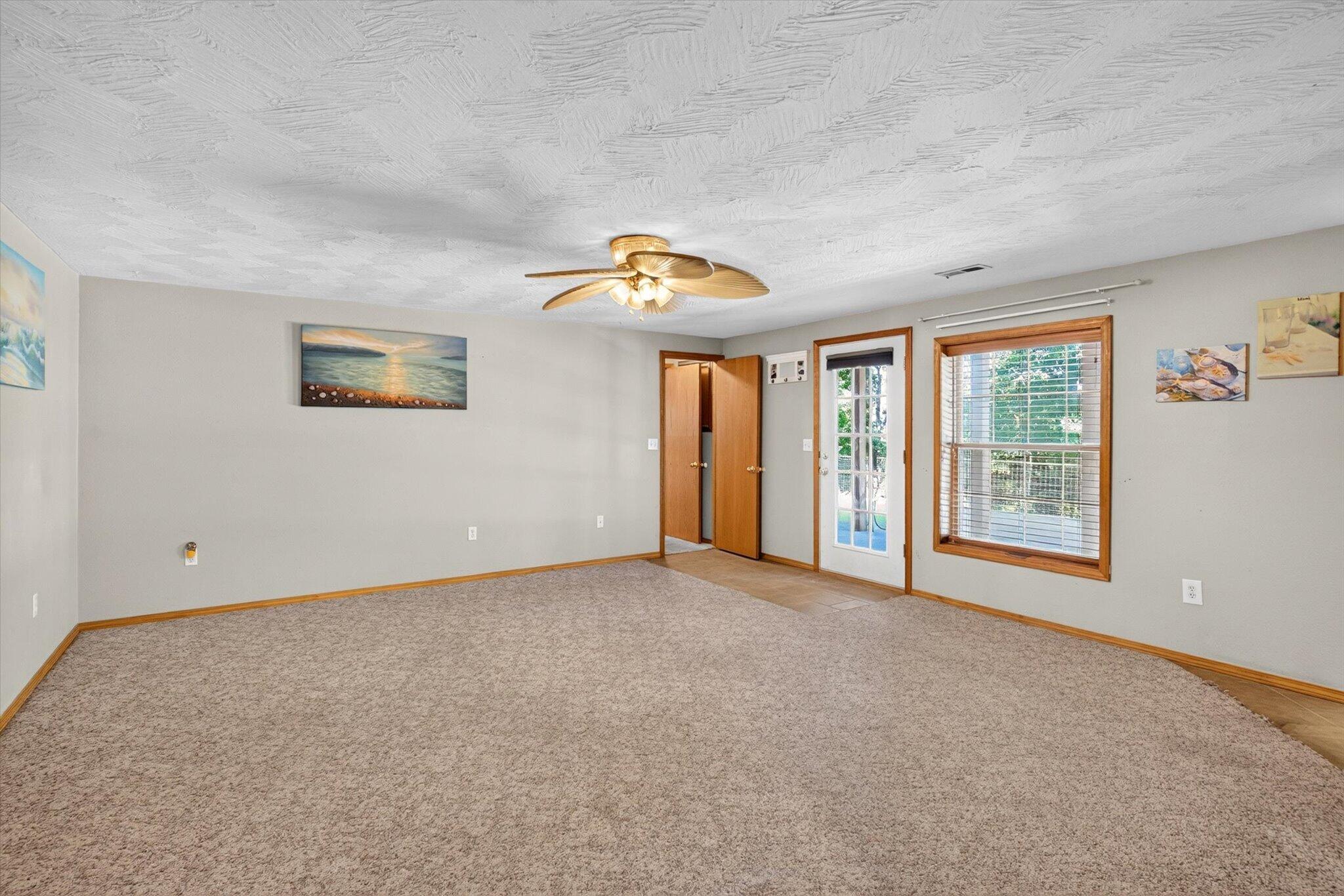 538 Munson Hill Drive Property Photo 33