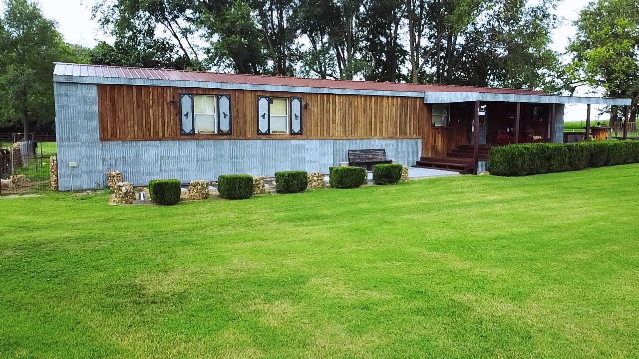 13546 Highway F Property Photo 1