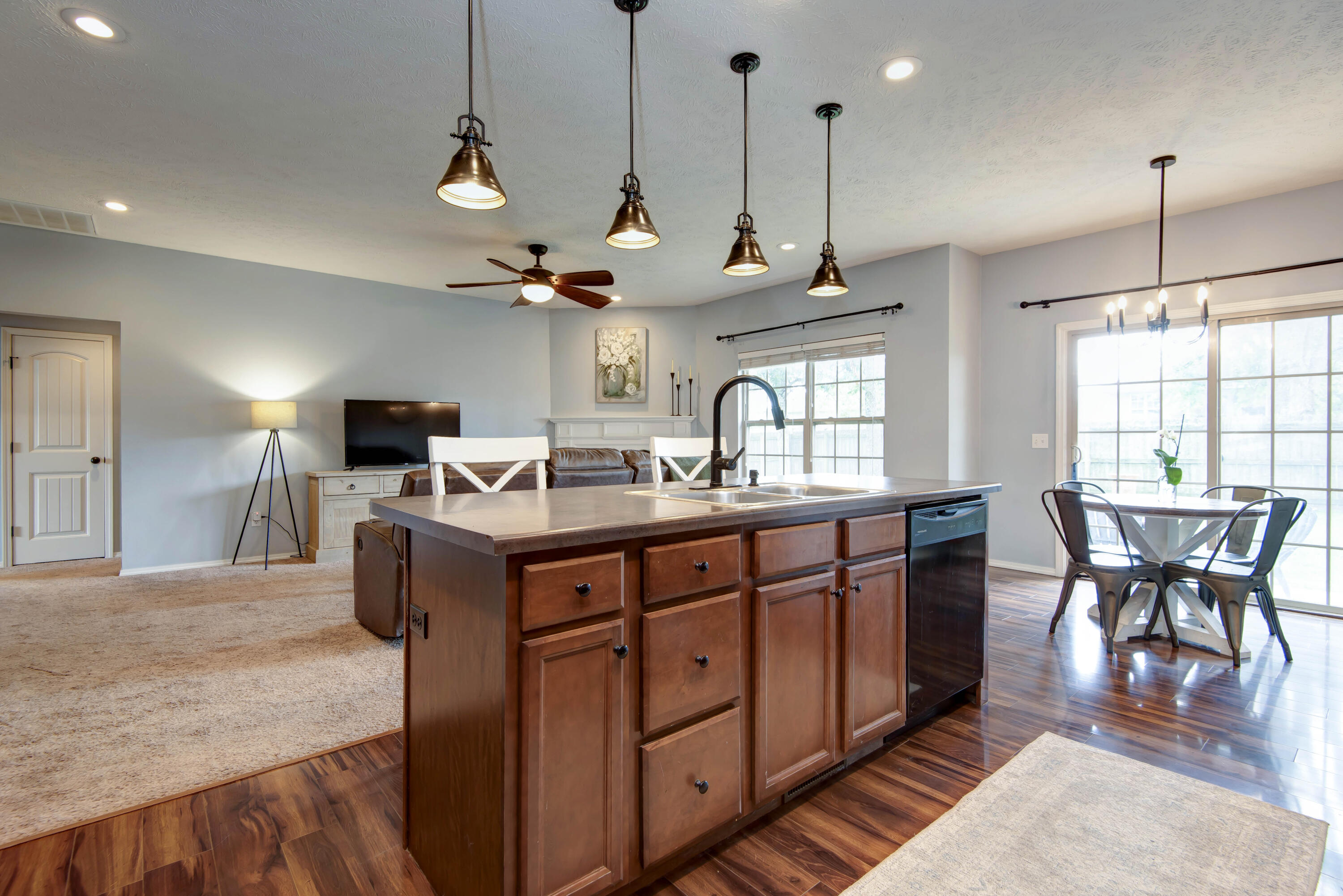 2512 West Chris Court Property Photo 10