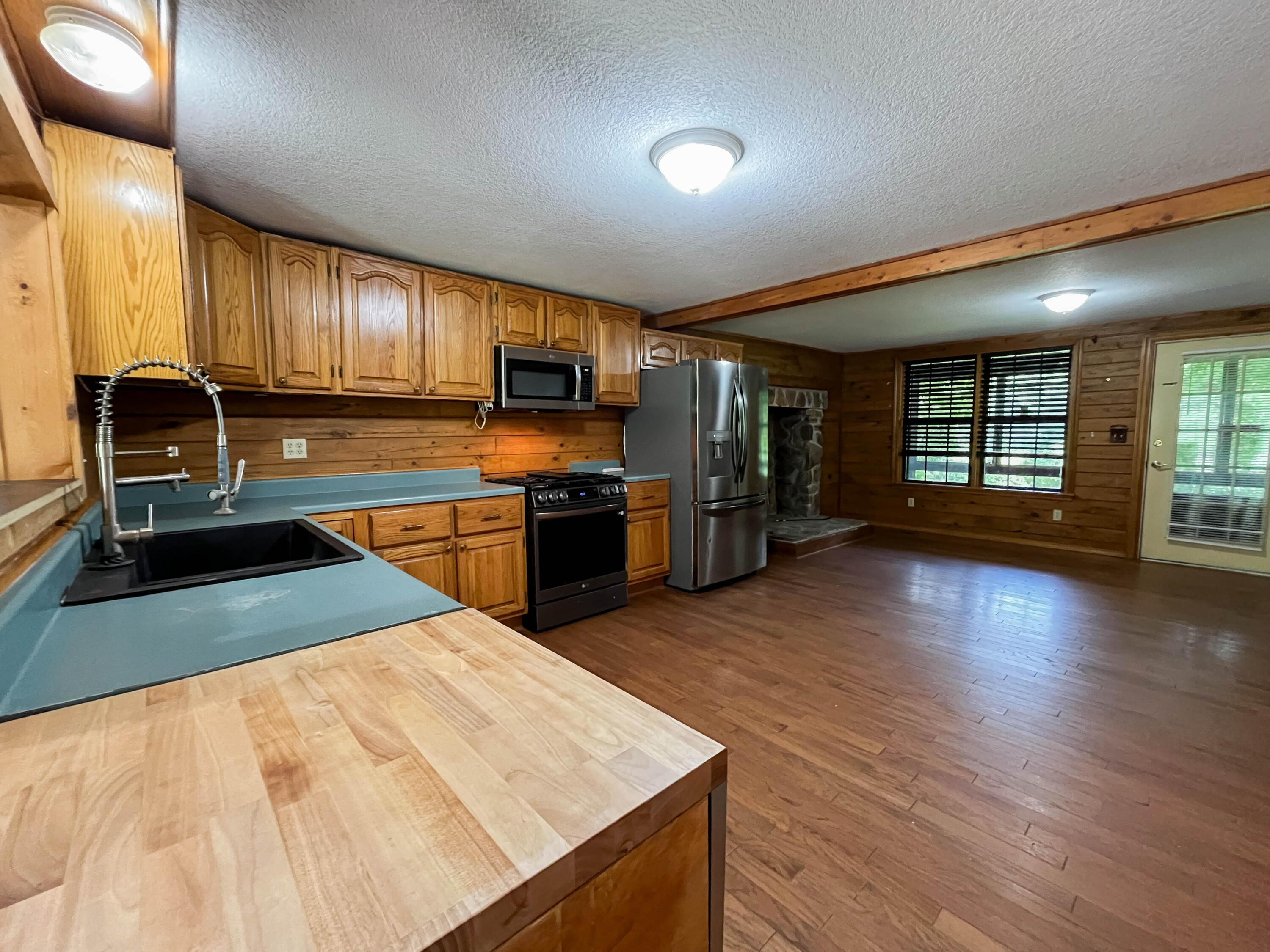 1023 Timber Ridge Road Property Photo 5