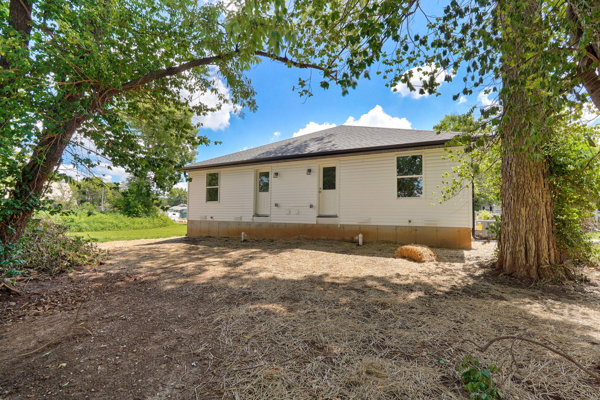 717 North Weaver Avenue Property Photo 18
