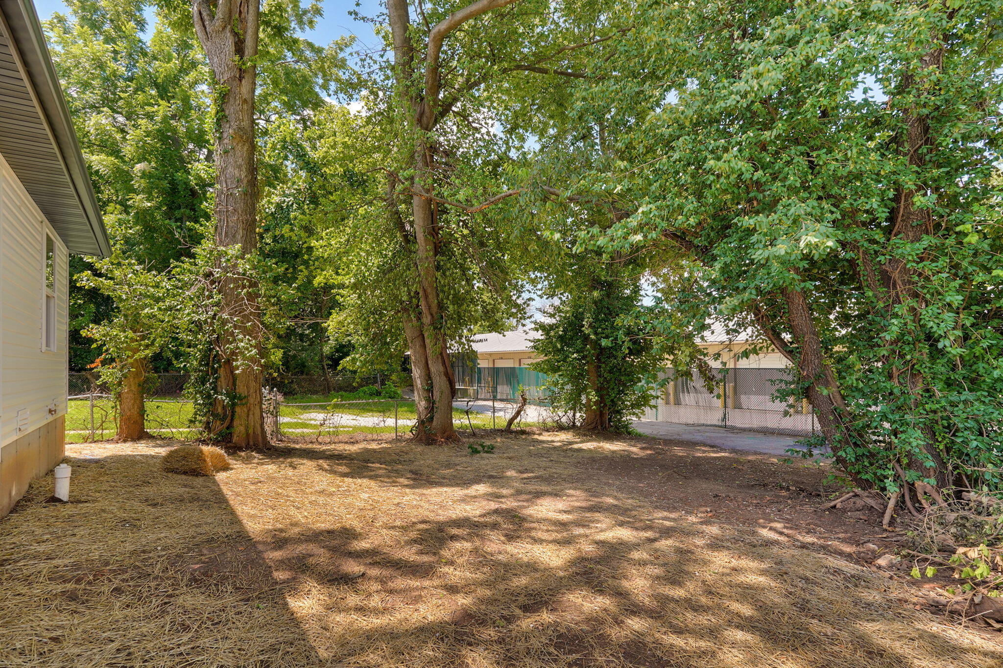 717 North Weaver Avenue Property Photo 20
